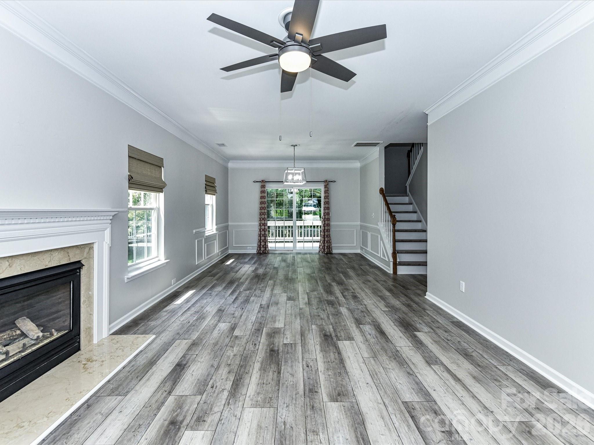 141 Drawbridge Court Property Photo 4