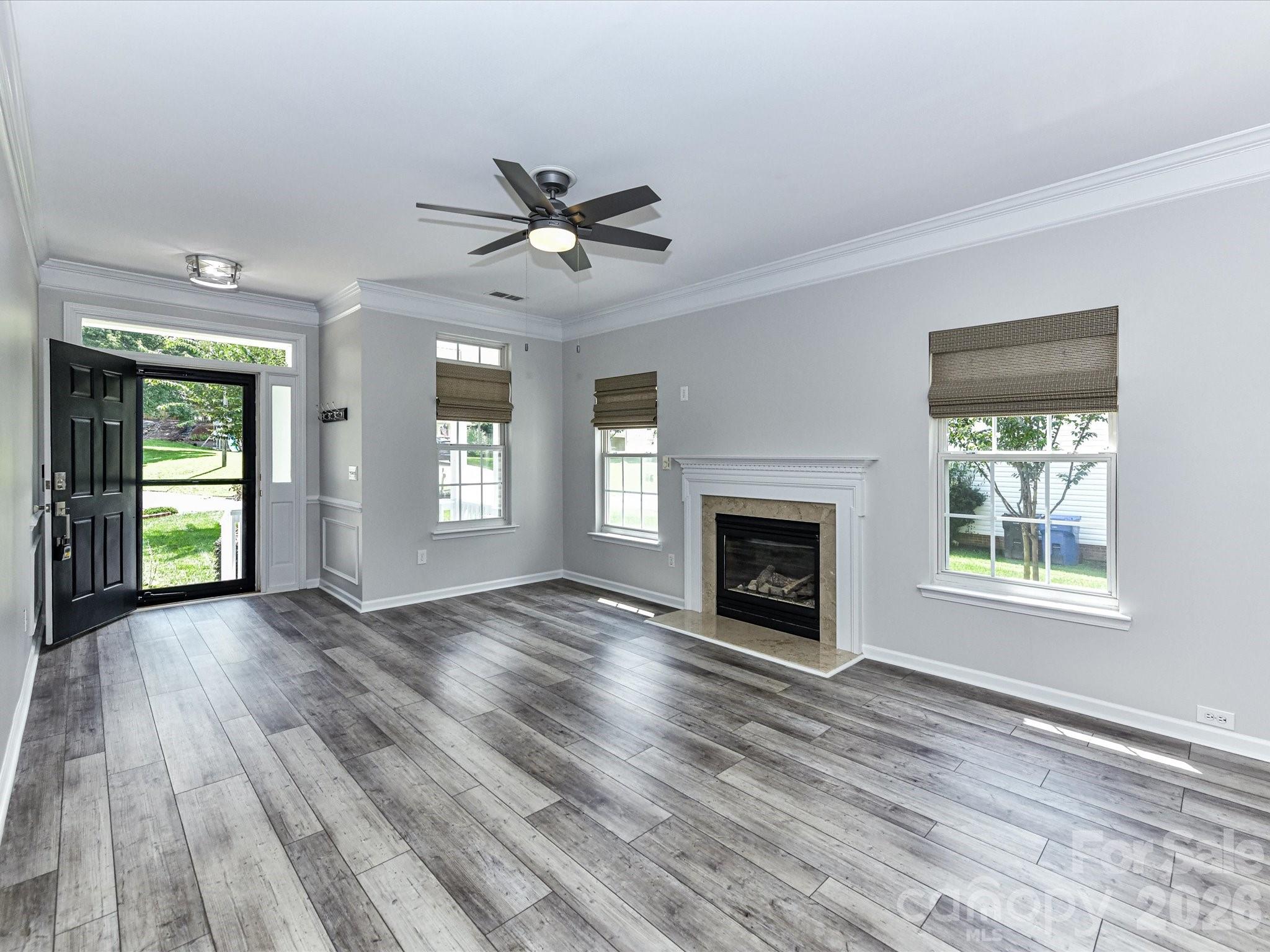 141 Drawbridge Court Property Photo 7