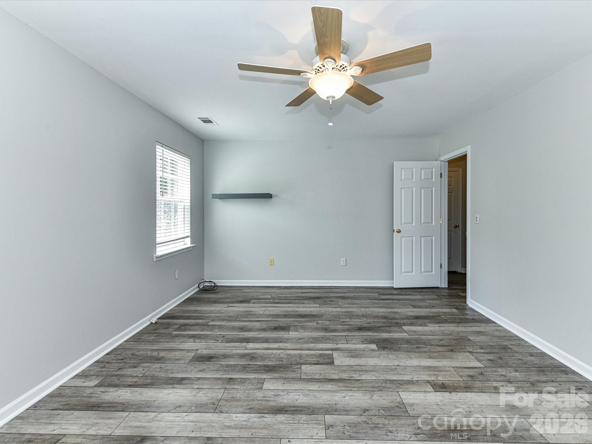 141 Drawbridge Court Property Photo 18