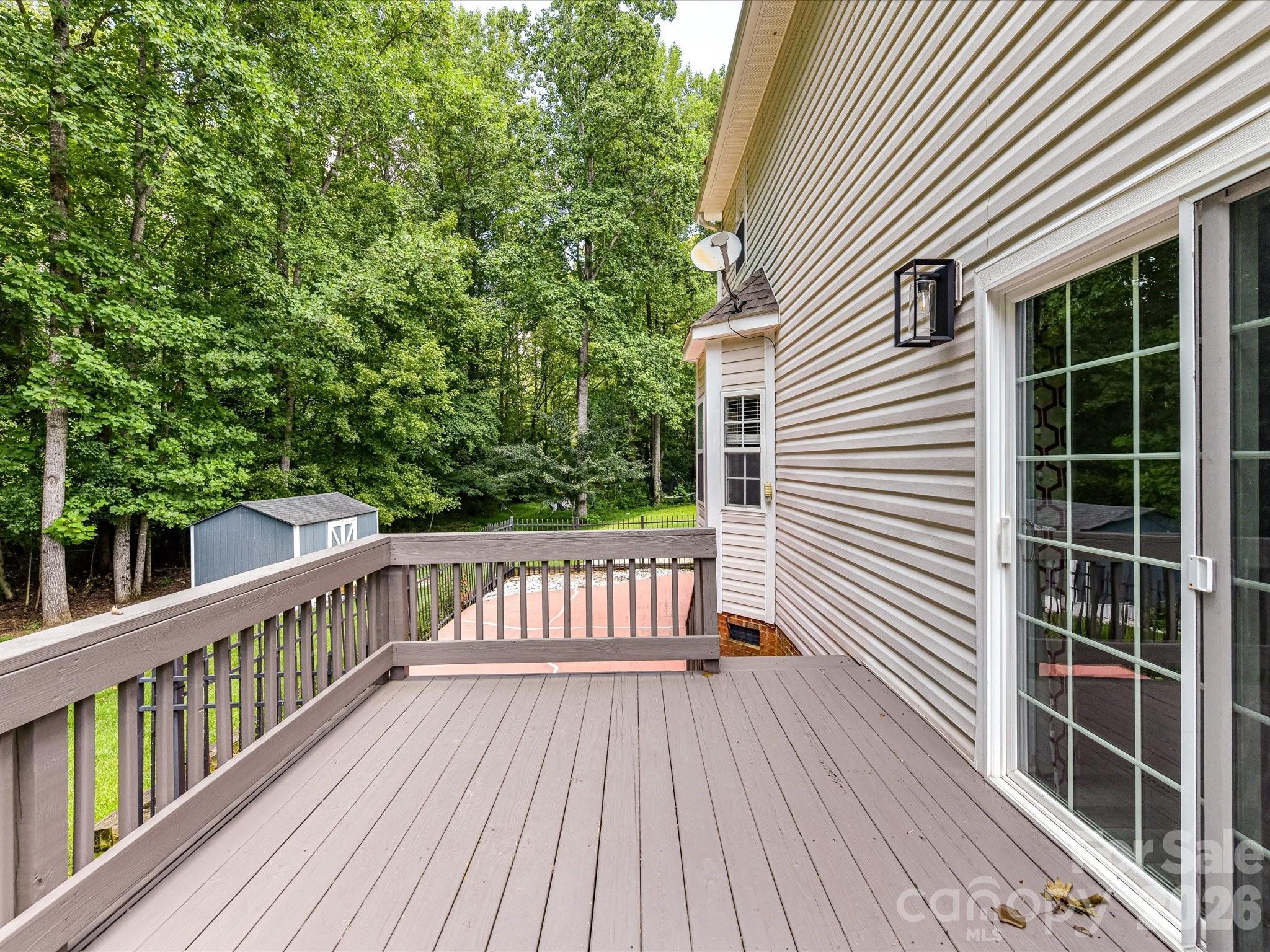 141 Drawbridge Court Property Photo 24