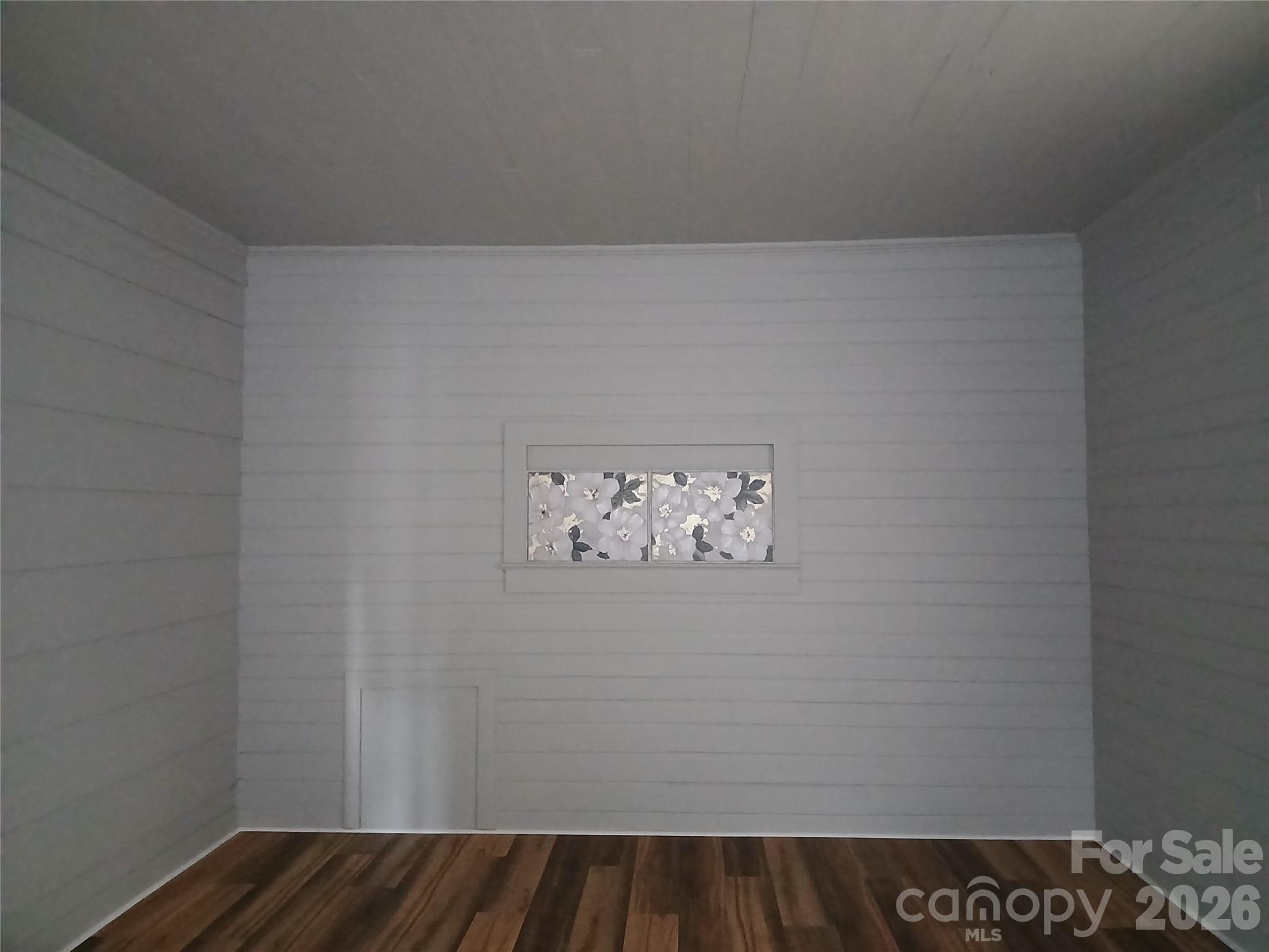 282 W Mountain Street Property Photo 7