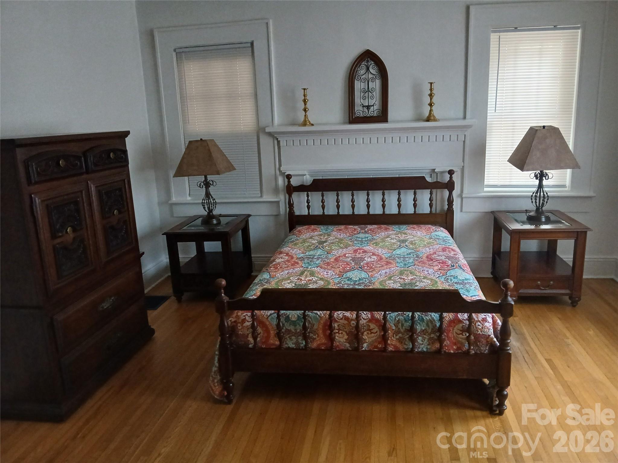 282 W Mountain Street Property Photo 15
