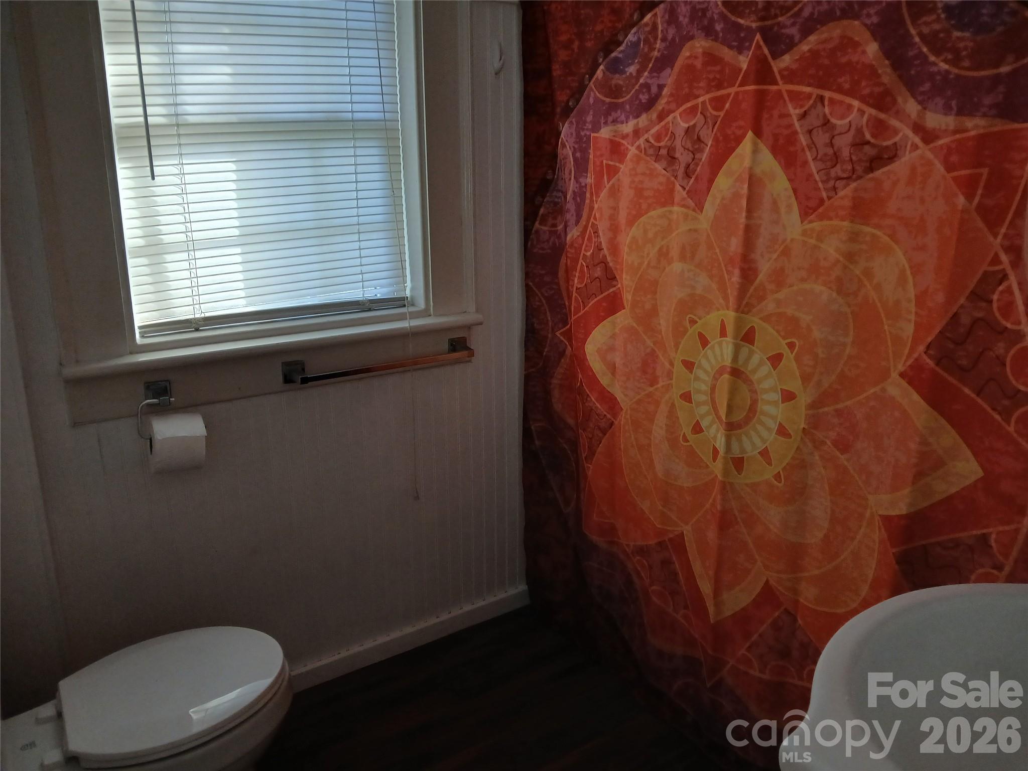 282 W Mountain Street Property Photo 18
