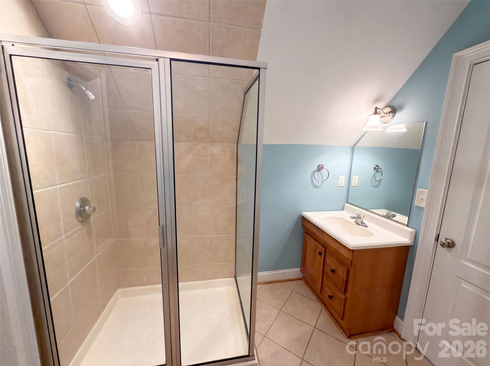 9721 Arlington Oaks Drive Property Photo 8