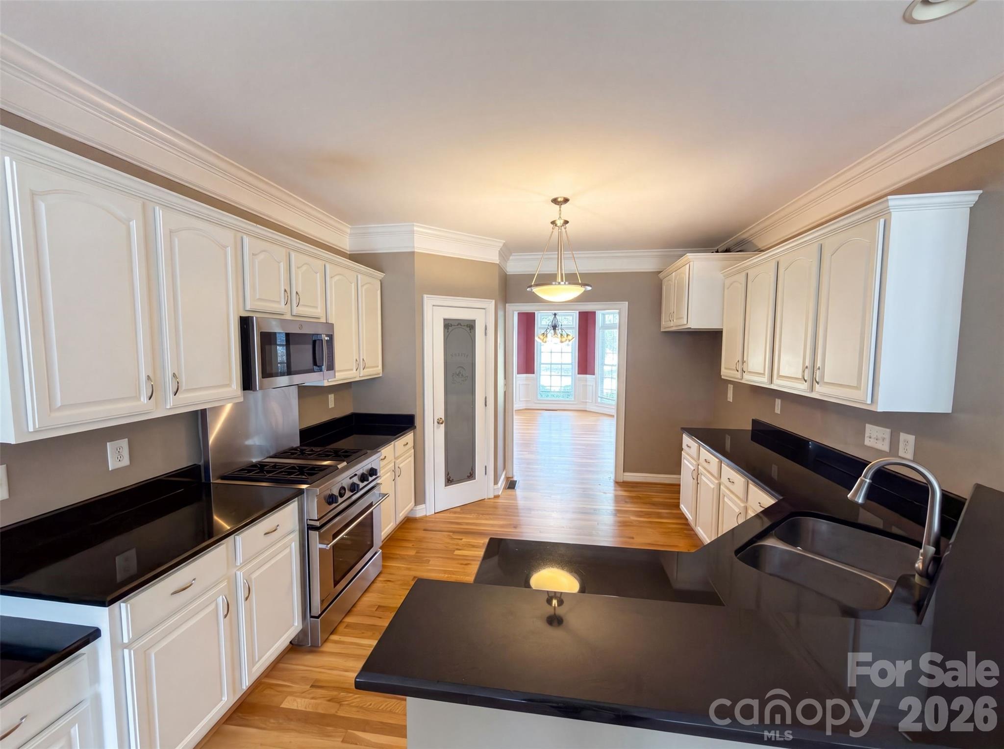 9721 Arlington Oaks Drive Property Photo 16