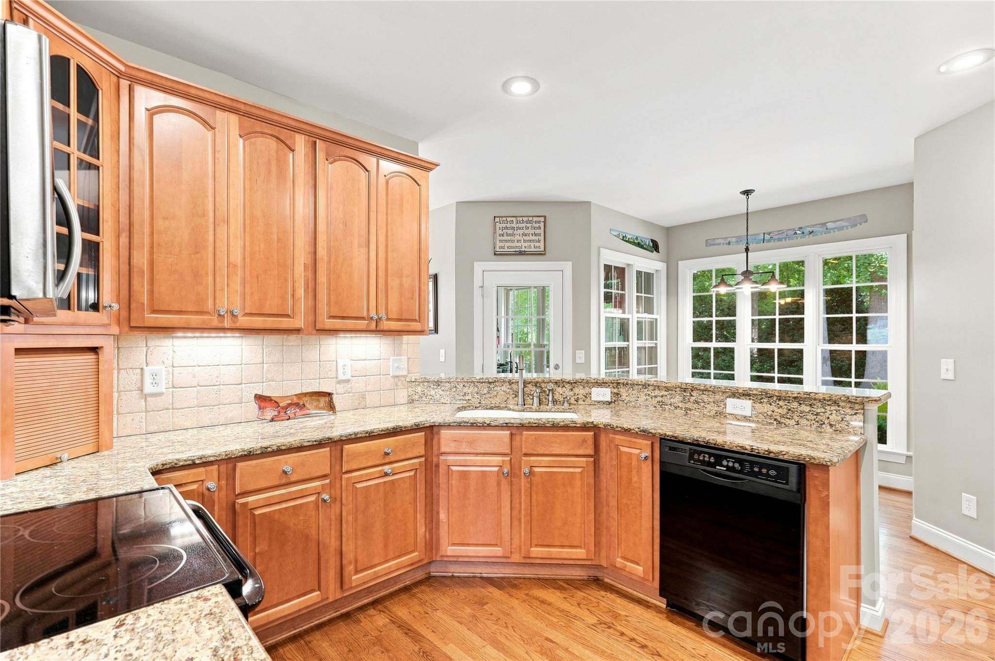 4029 Foxes Trail Property Photo 5