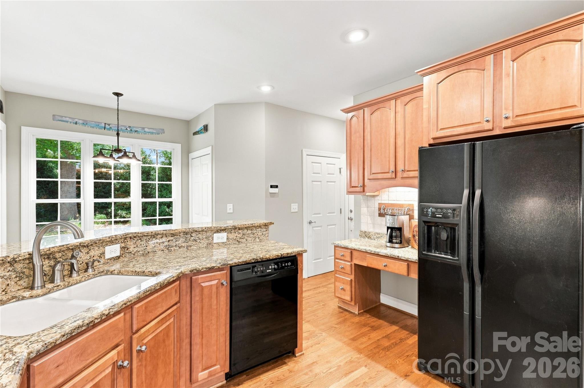 4029 Foxes Trail Property Photo 8