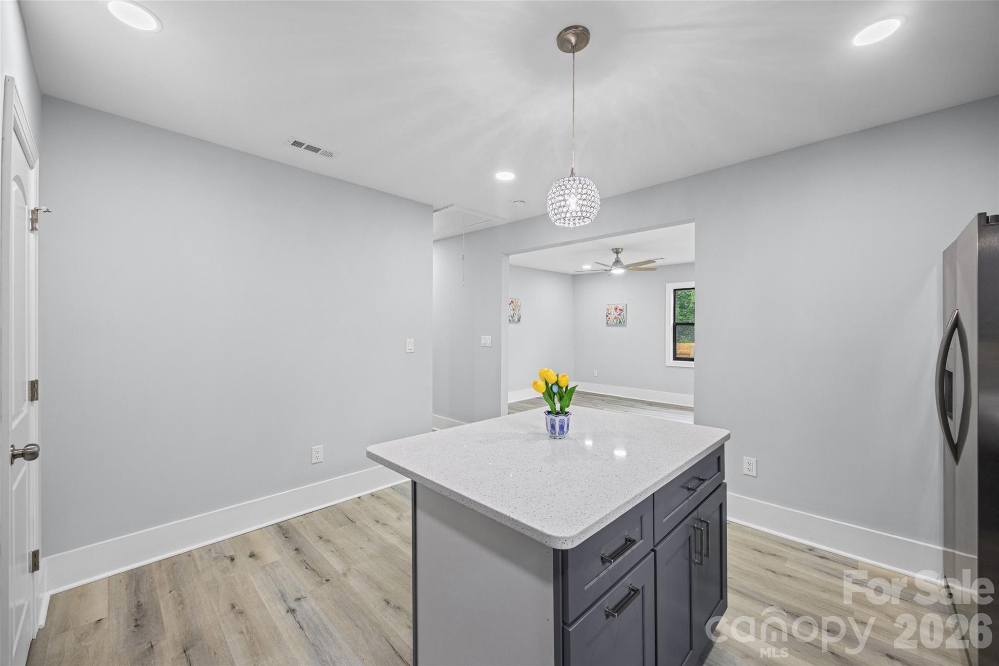 712 Henry Avenue Property Photo 7