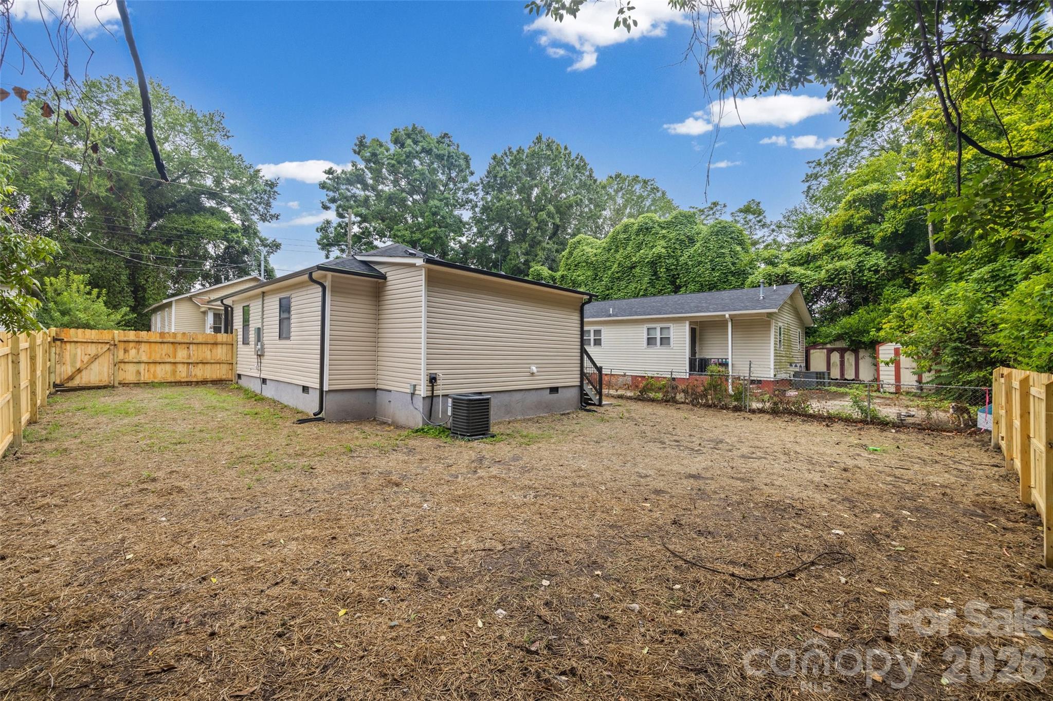 712 Henry Avenue Property Photo 15