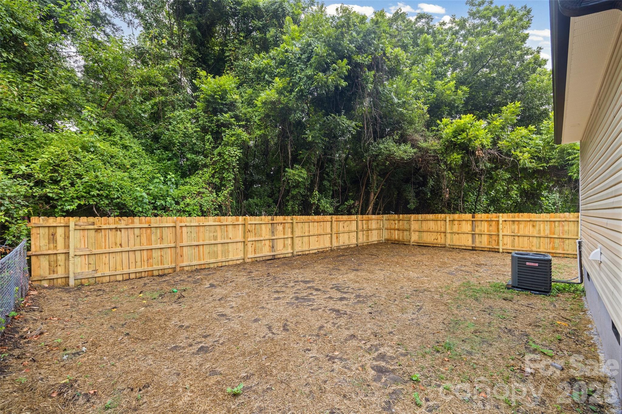 712 Henry Avenue Property Photo 16