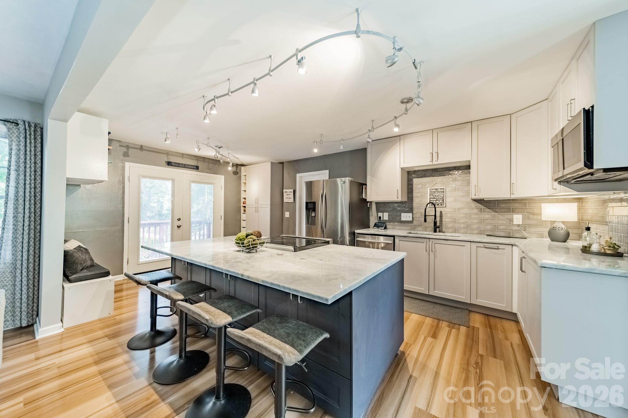 5815 Chapel Creek Court Property Photo 15