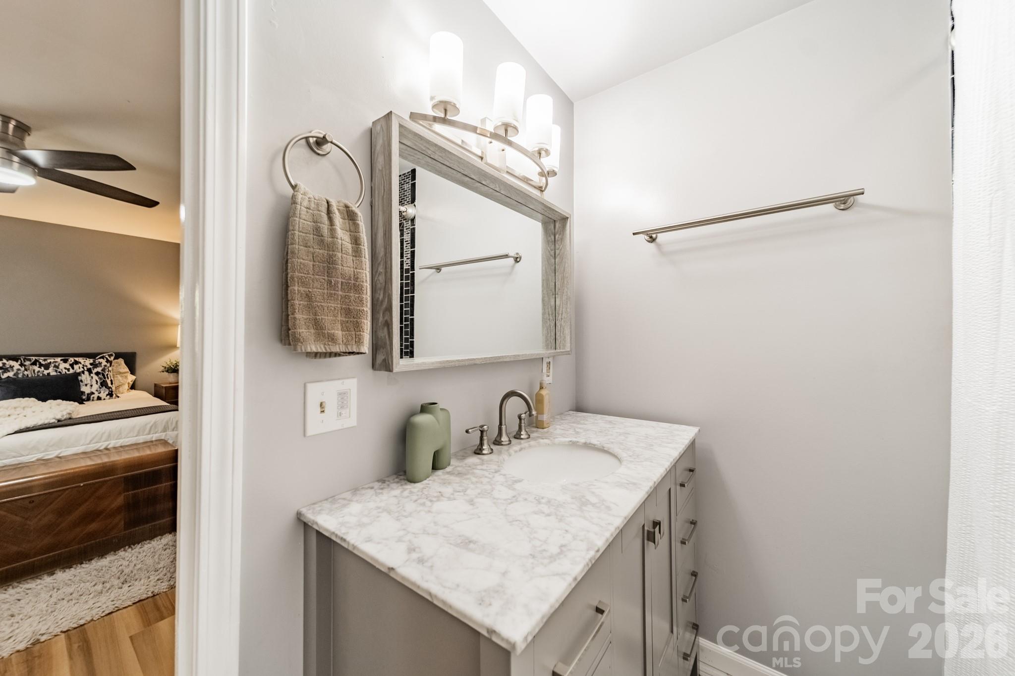 5815 Chapel Creek Court Property Photo 24