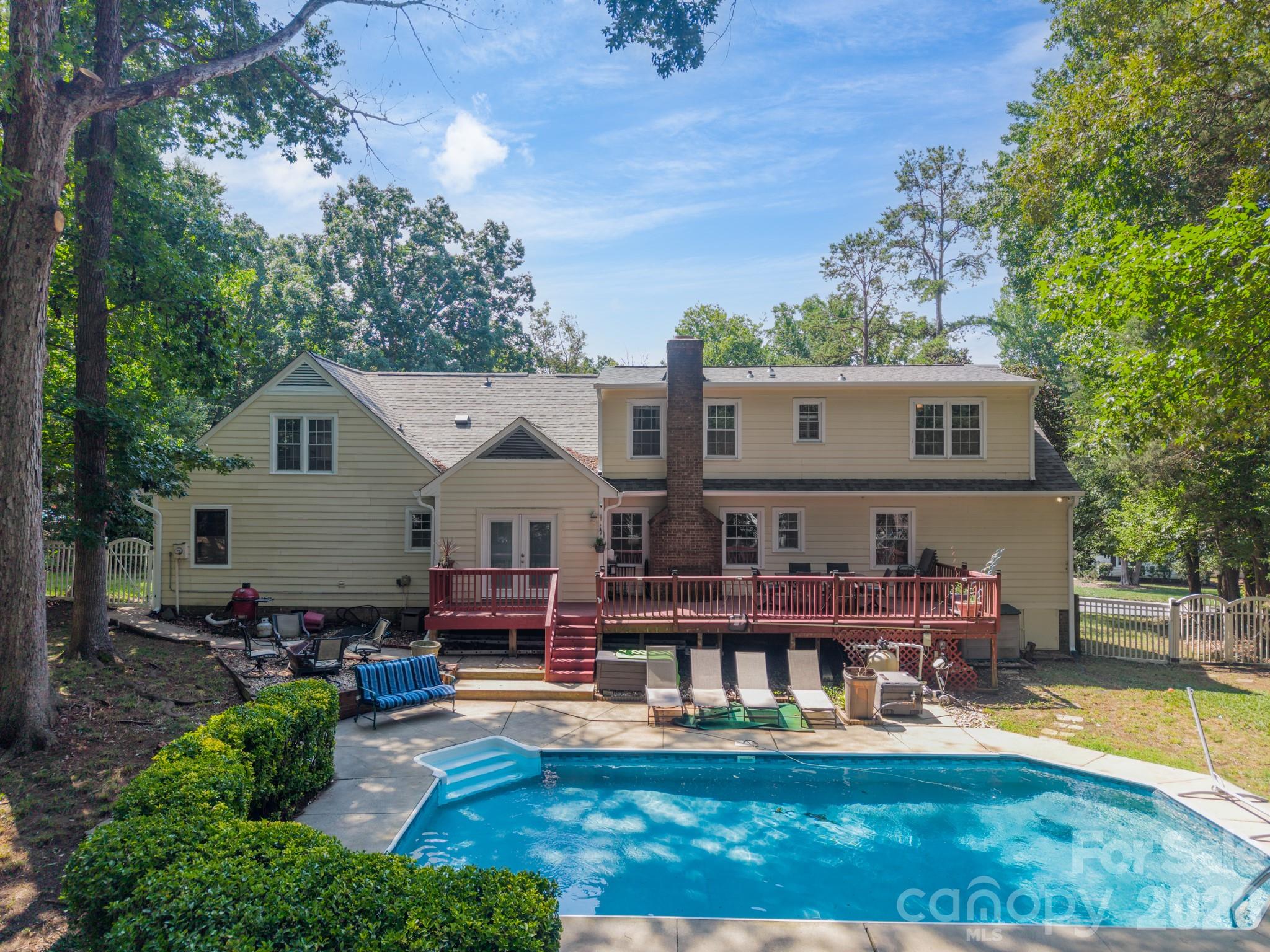 5815 Chapel Creek Court Property Photo 46