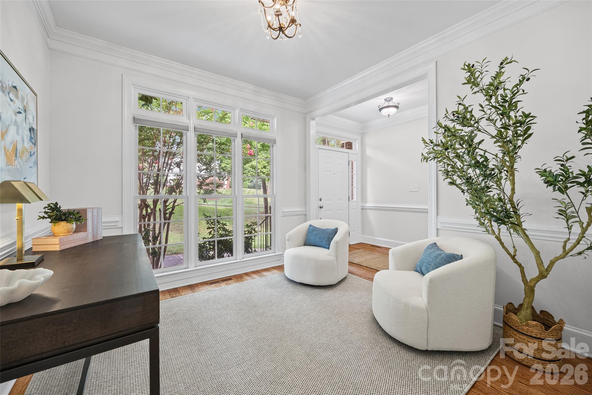5385 Apple Glen Drive Property Photo 4