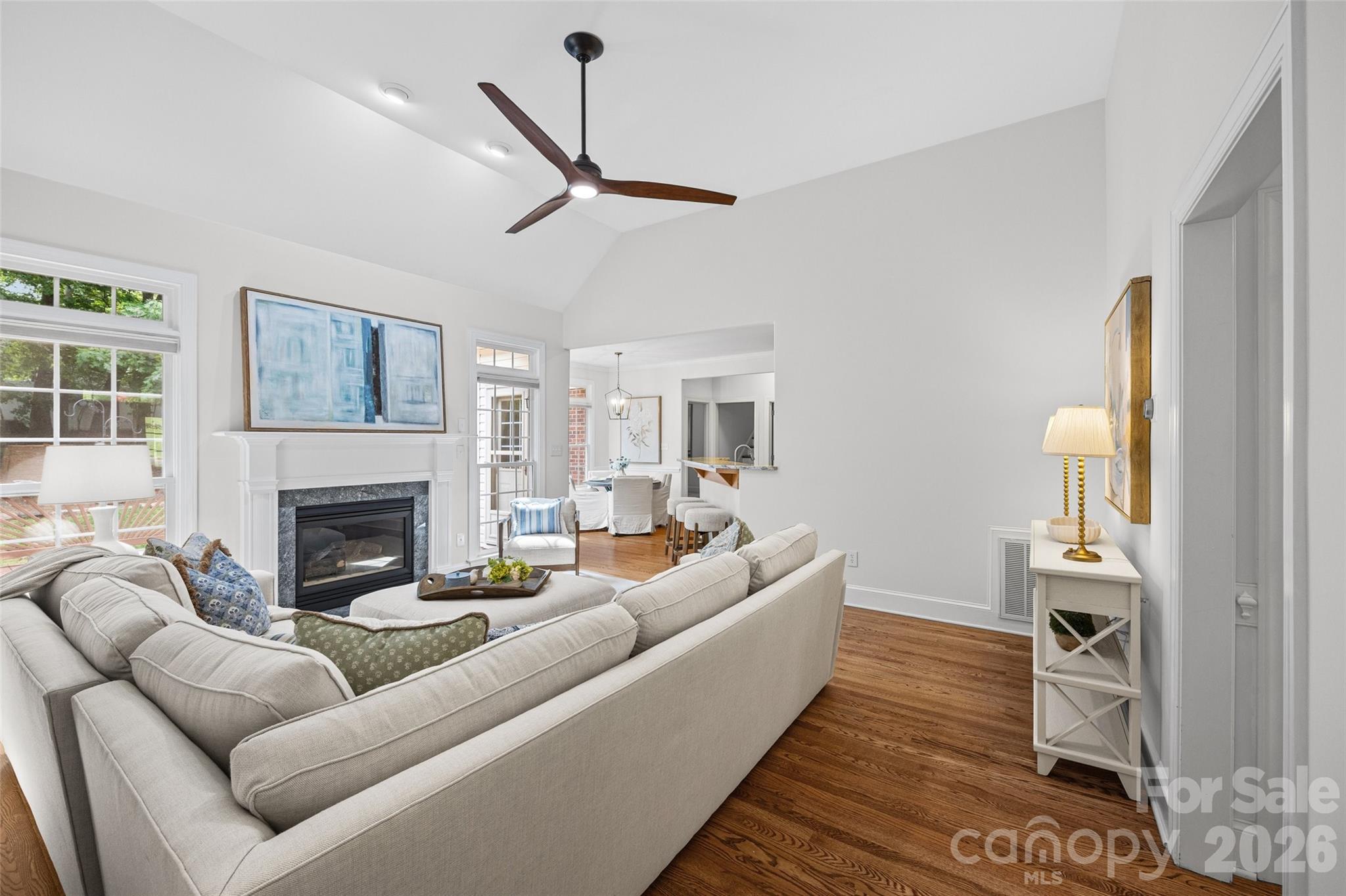 5385 Apple Glen Drive Property Photo 5