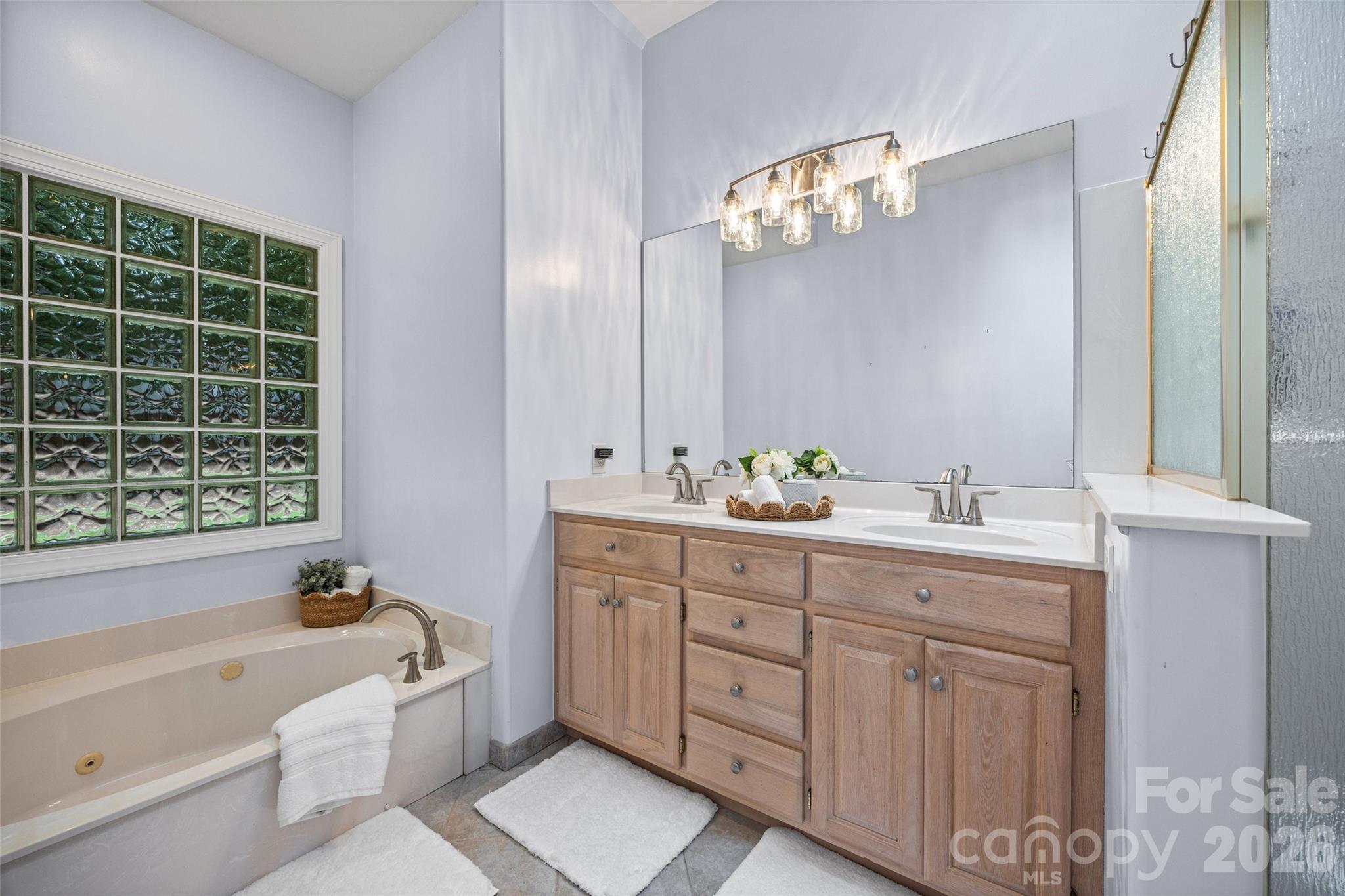 5385 Apple Glen Drive Property Photo 14