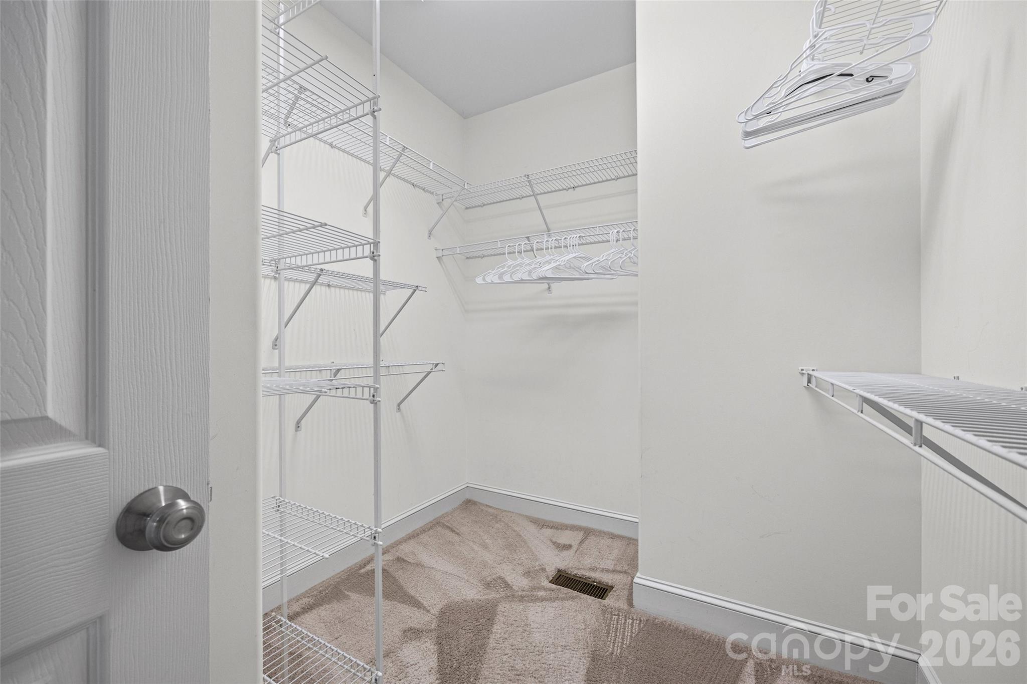5385 Apple Glen Drive Property Photo 16