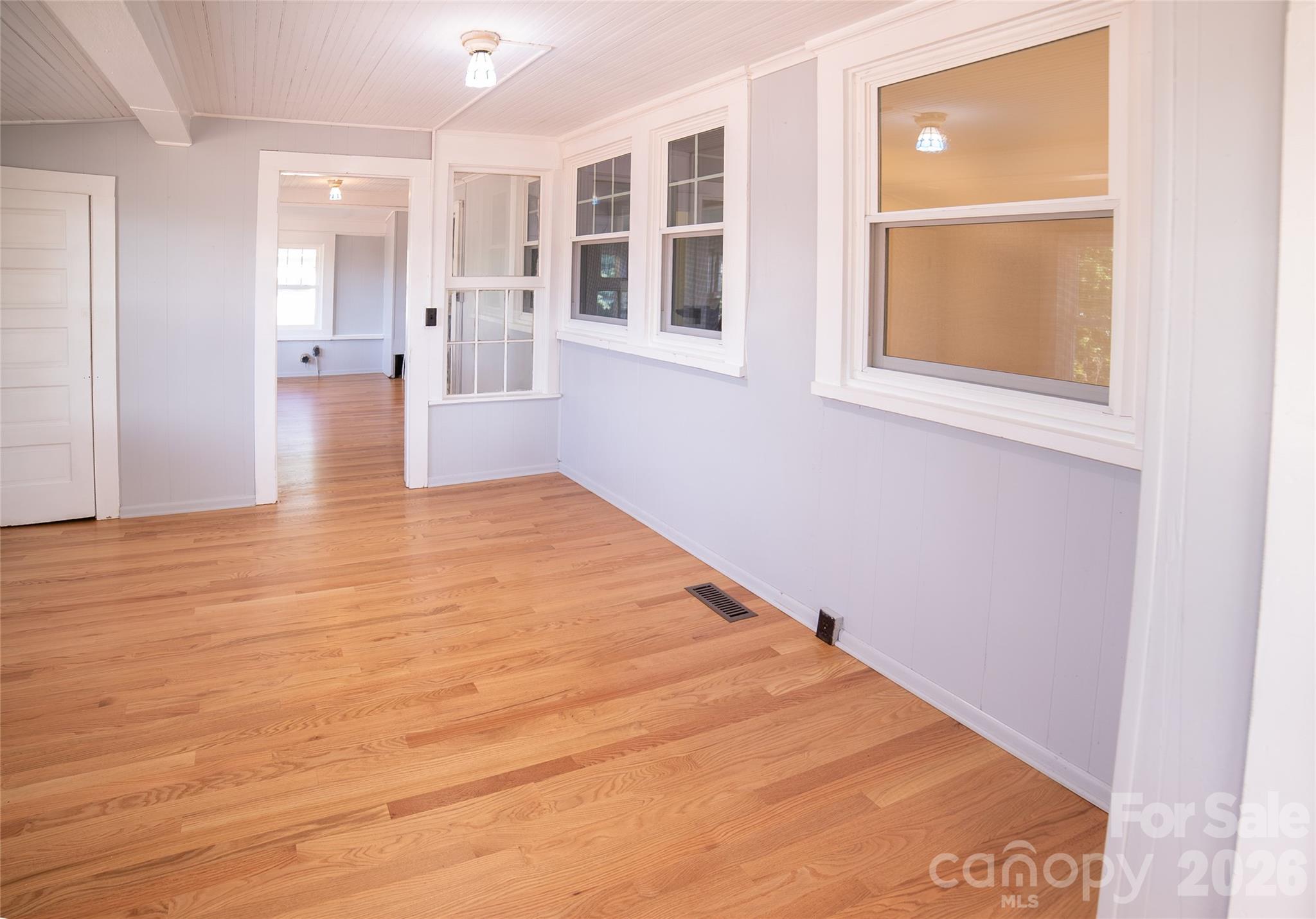 303 Bouchelle Street Property Photo 15