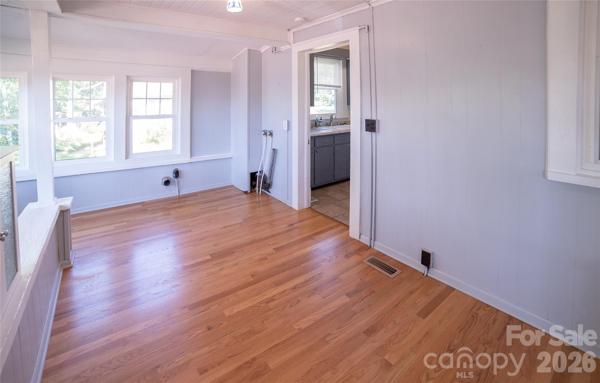 303 Bouchelle Street Property Photo 18