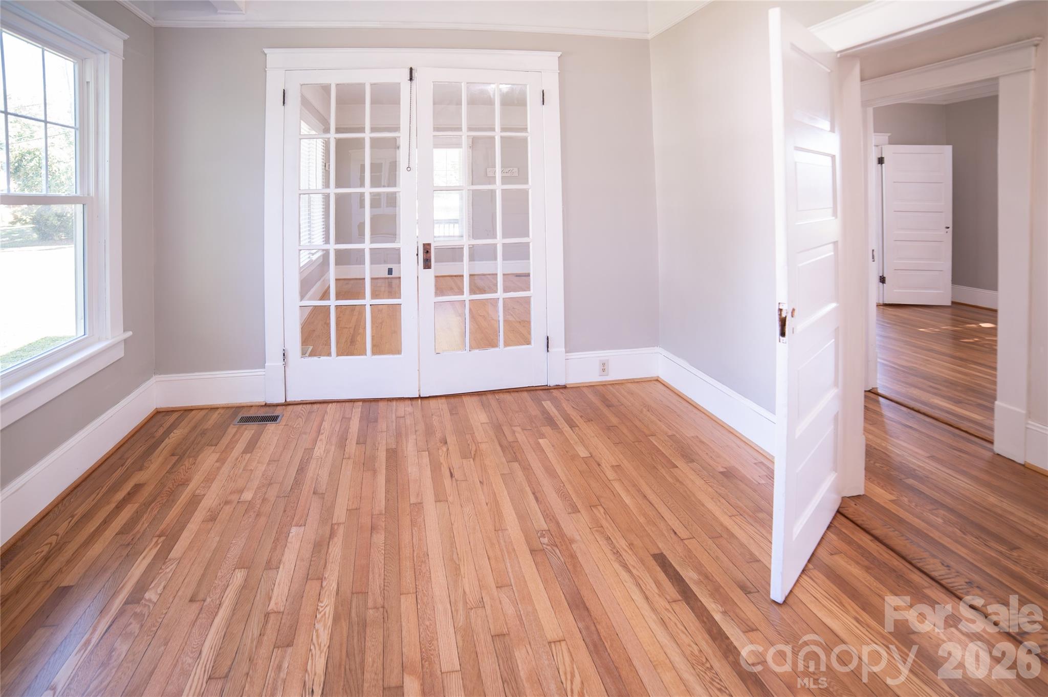 303 Bouchelle Street Property Photo 22