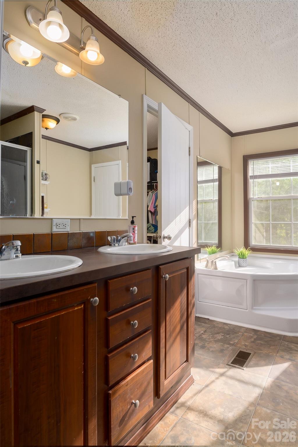 837 Joe Road Property Photo 16