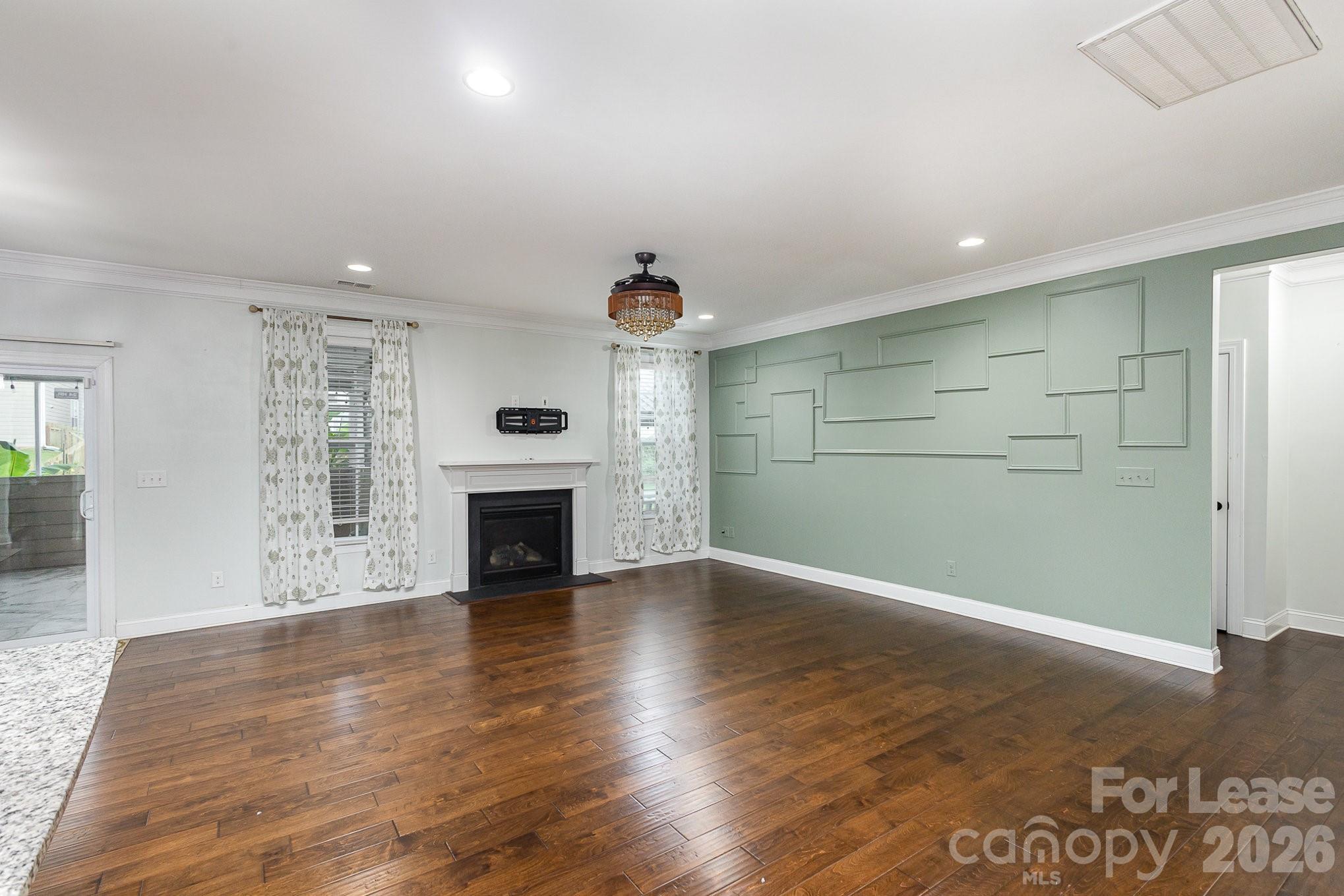 11231 Streamwood Lane Property Photo 3