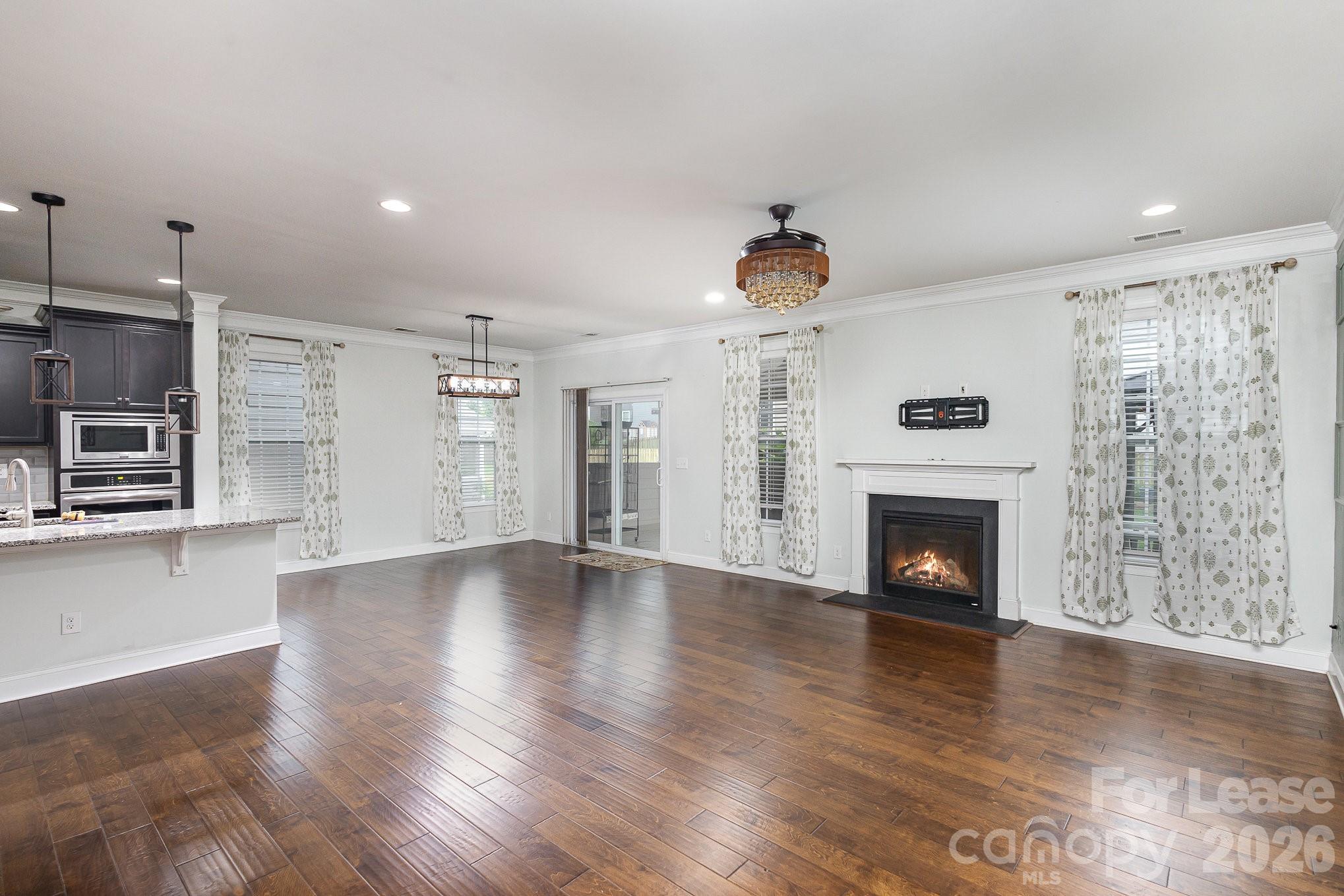 11231 Streamwood Lane Property Photo 4