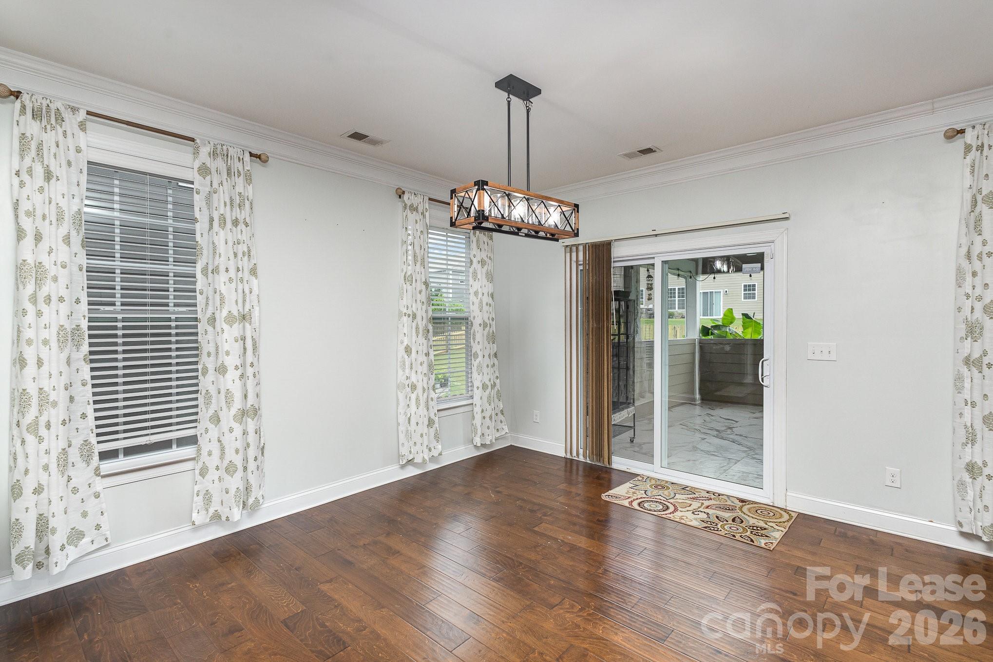 11231 Streamwood Lane Property Photo 6