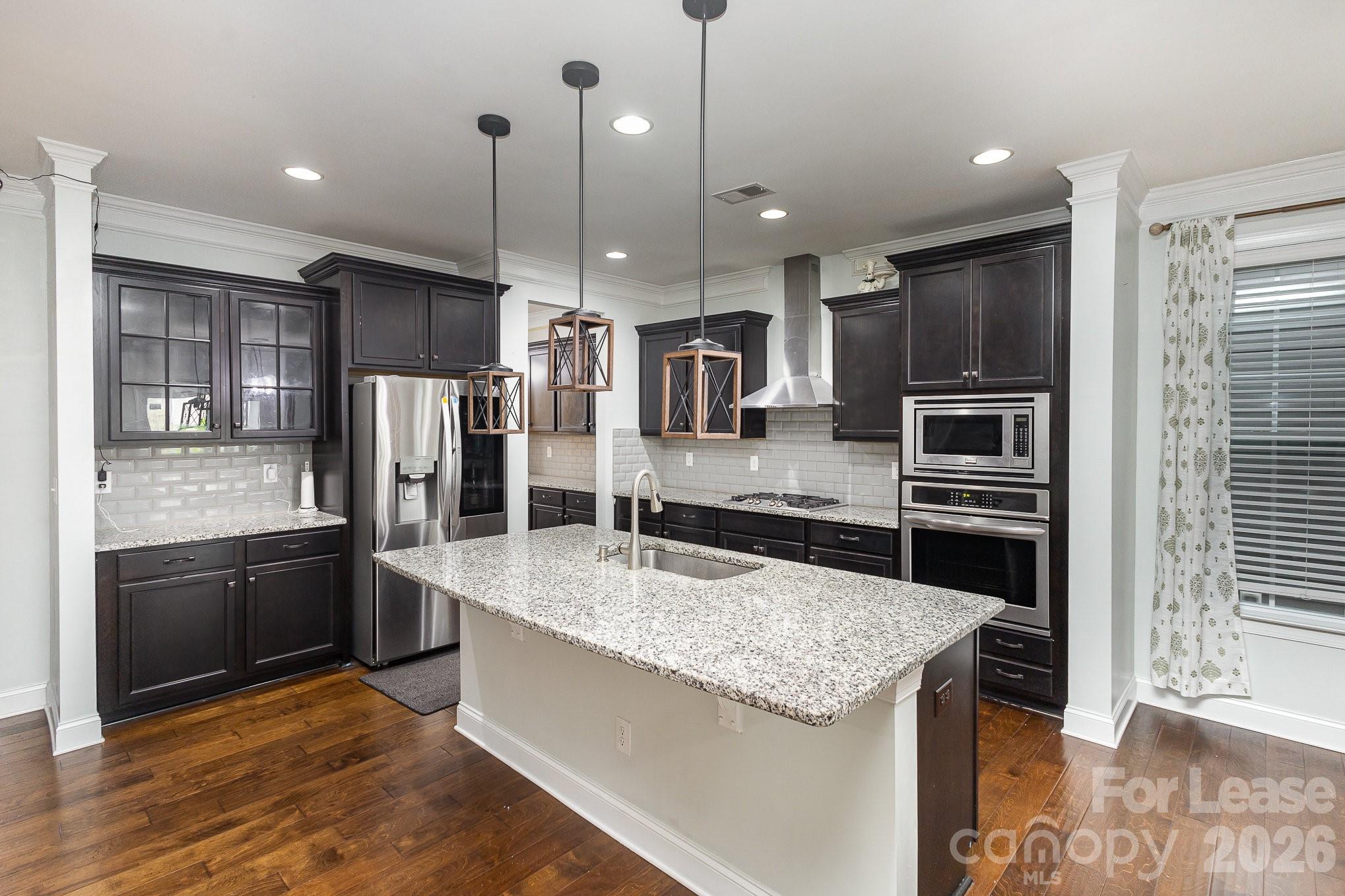 11231 Streamwood Lane Property Photo 7