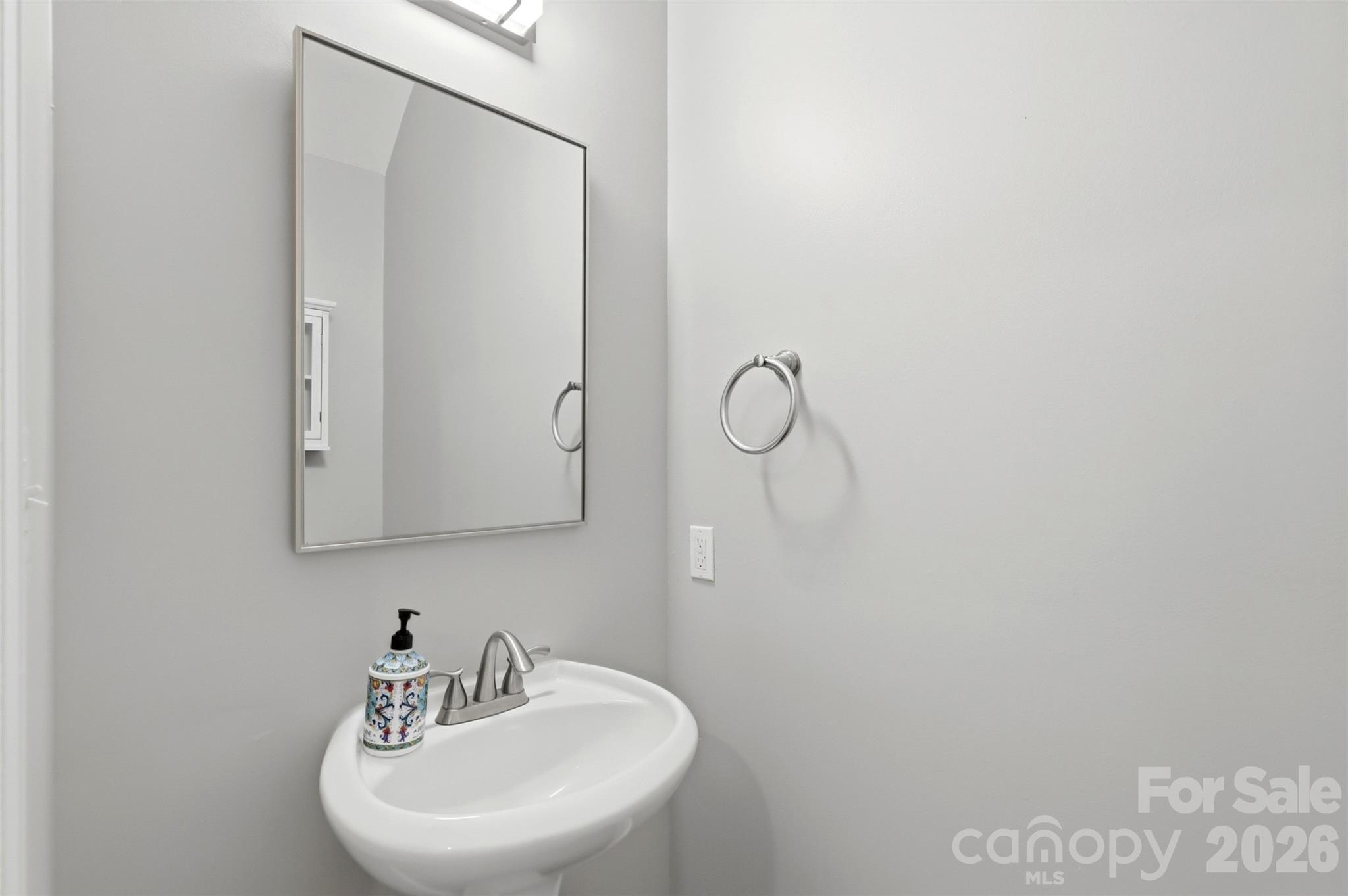 312 Park Square Place Property Photo 14
