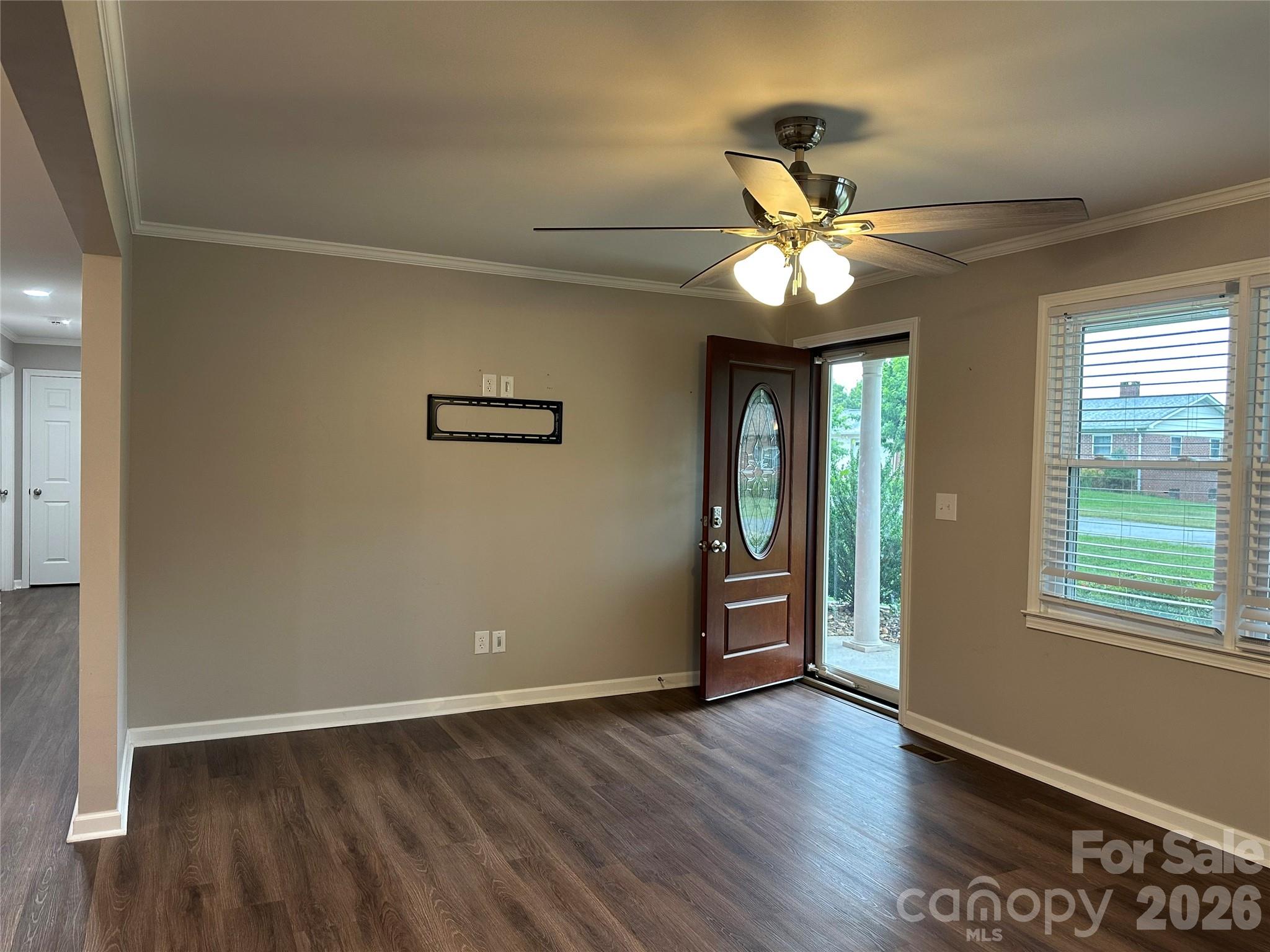 1807 Forest Hills Park Property Photo 8