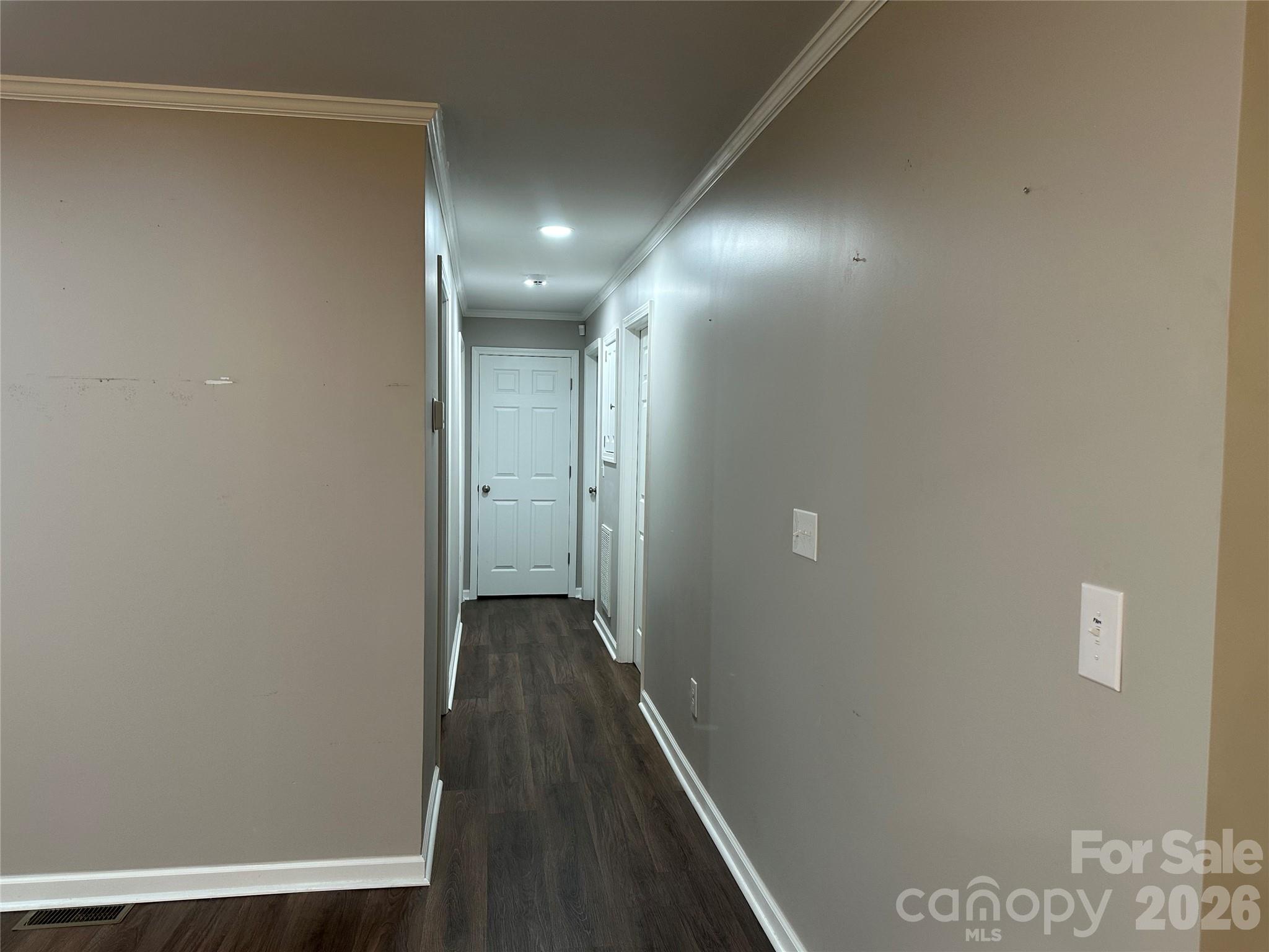 1807 Forest Hills Park Property Photo 11