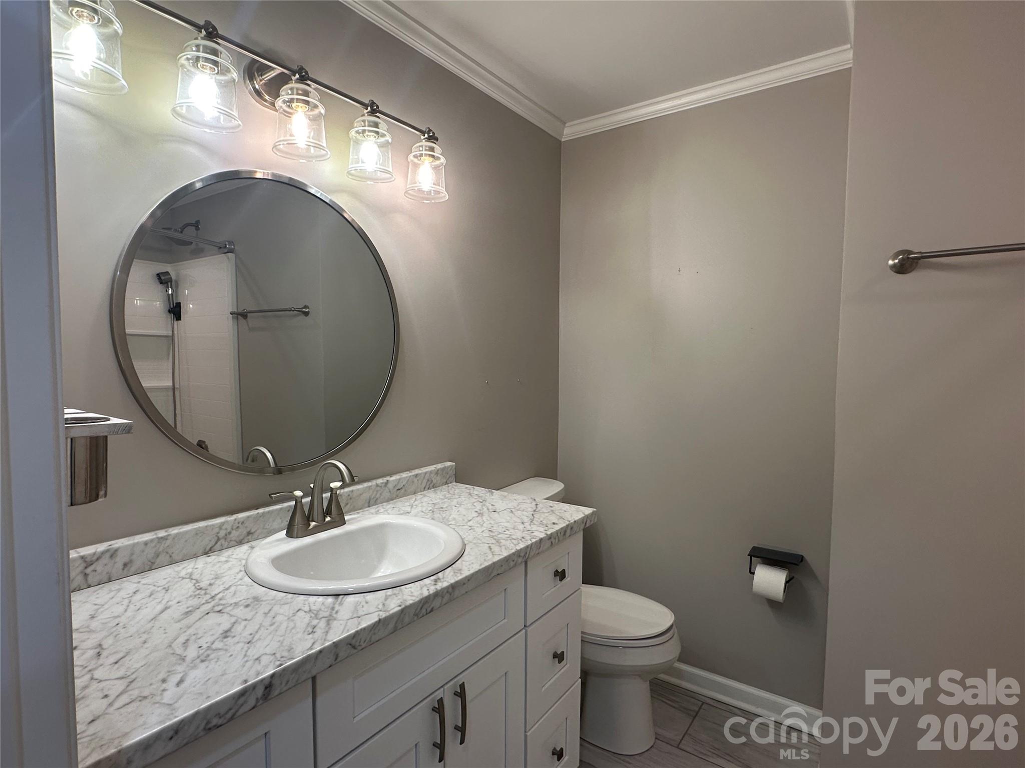 1807 Forest Hills Park Property Photo 13