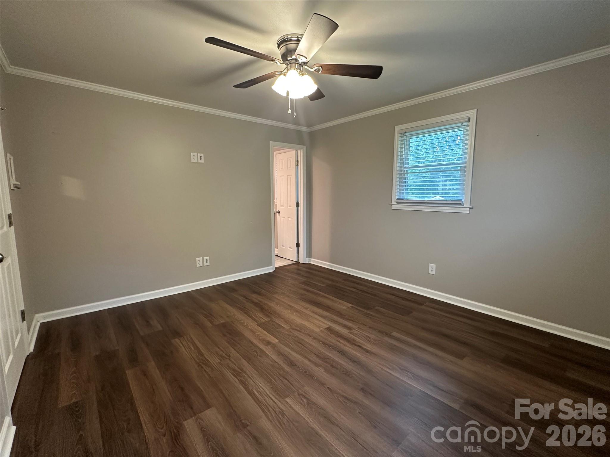 1807 Forest Hills Park Property Photo 20