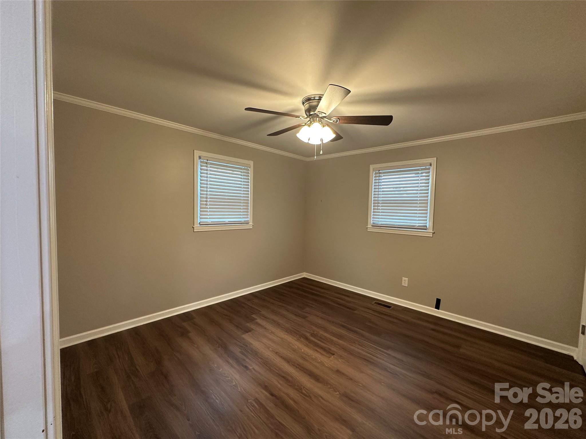 1807 Forest Hills Park Property Photo 23