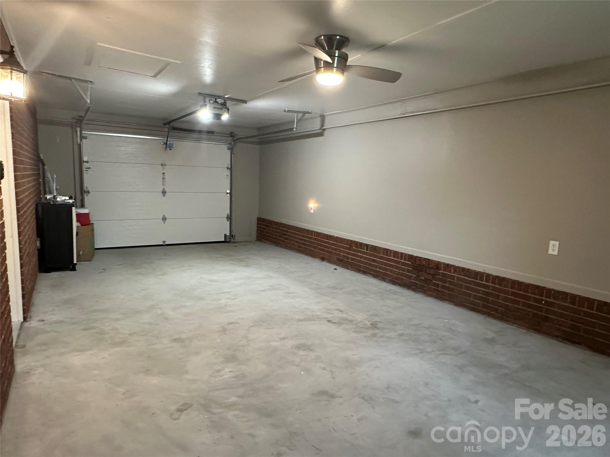 1807 Forest Hills Park Property Photo 29