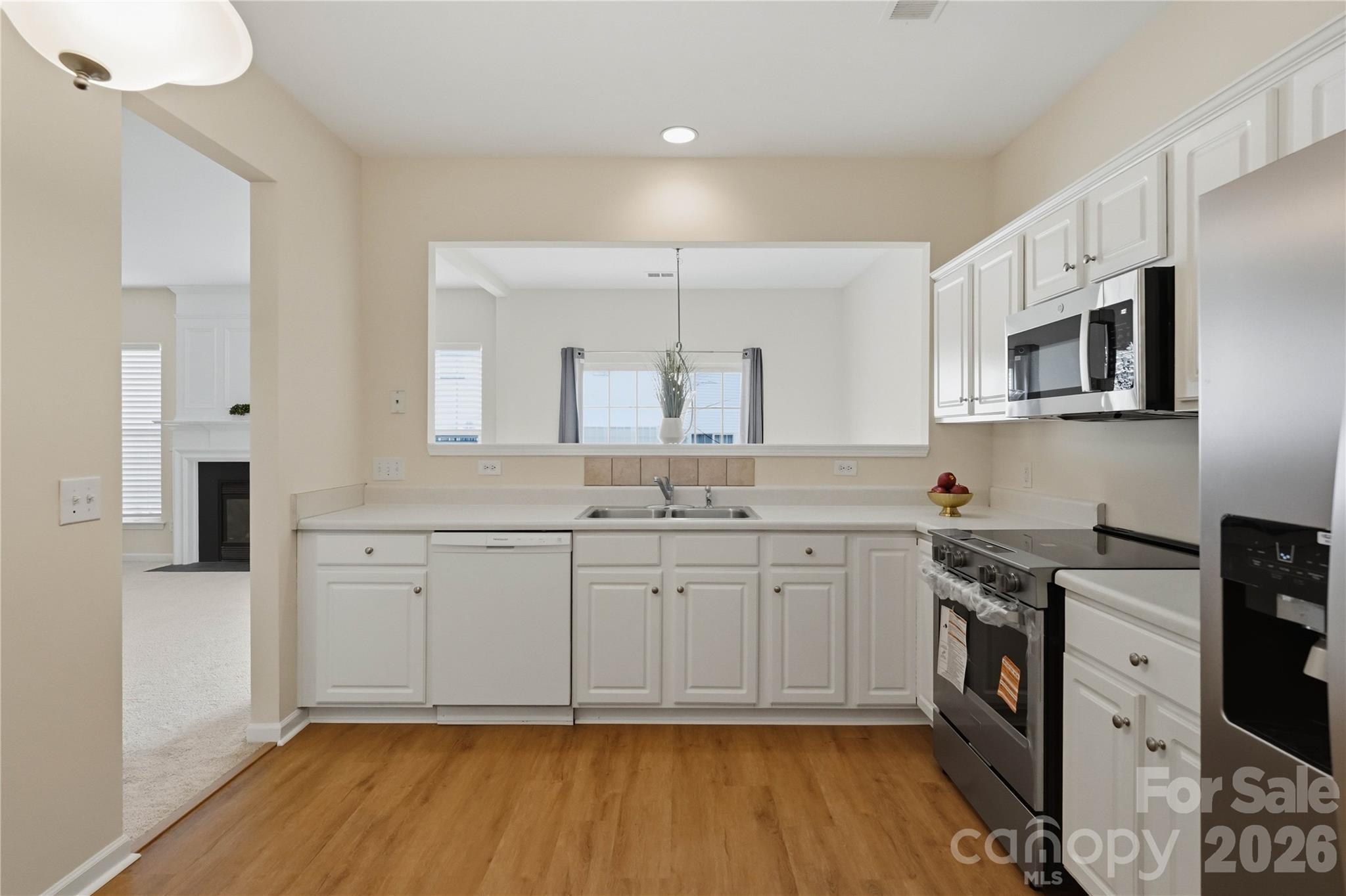 12411 Crowley Court Property Photo 4