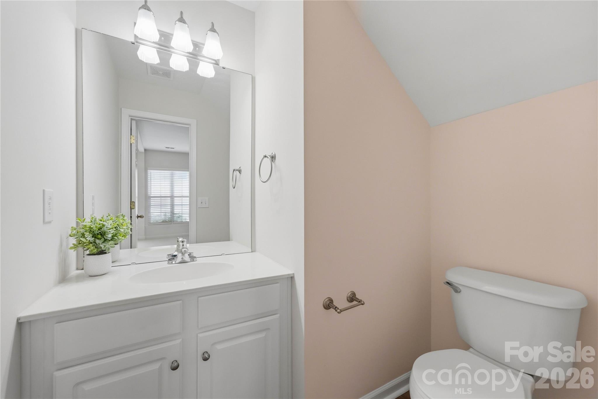 12411 Crowley Court Property Photo 6