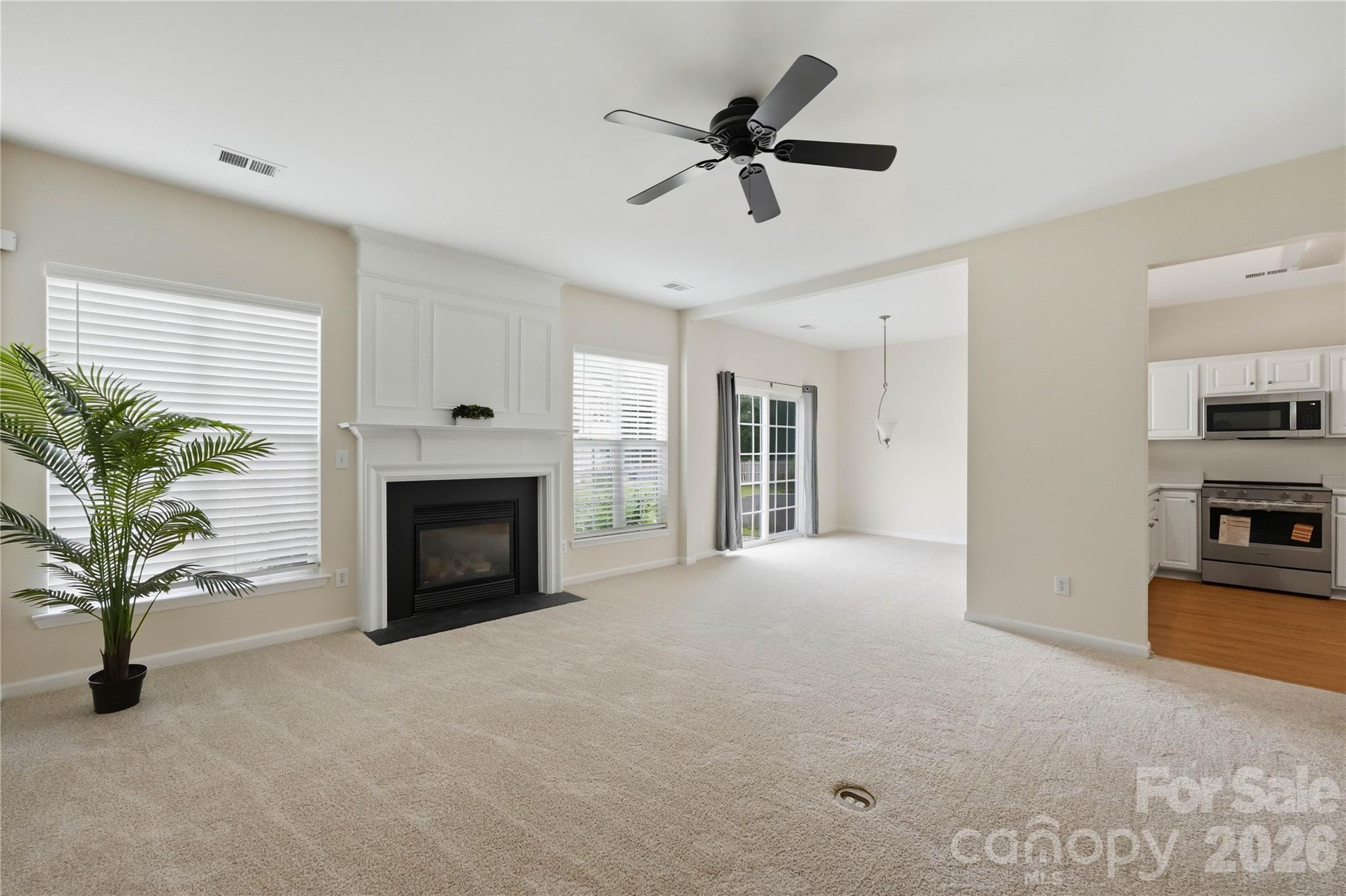 12411 Crowley Court Property Photo 9