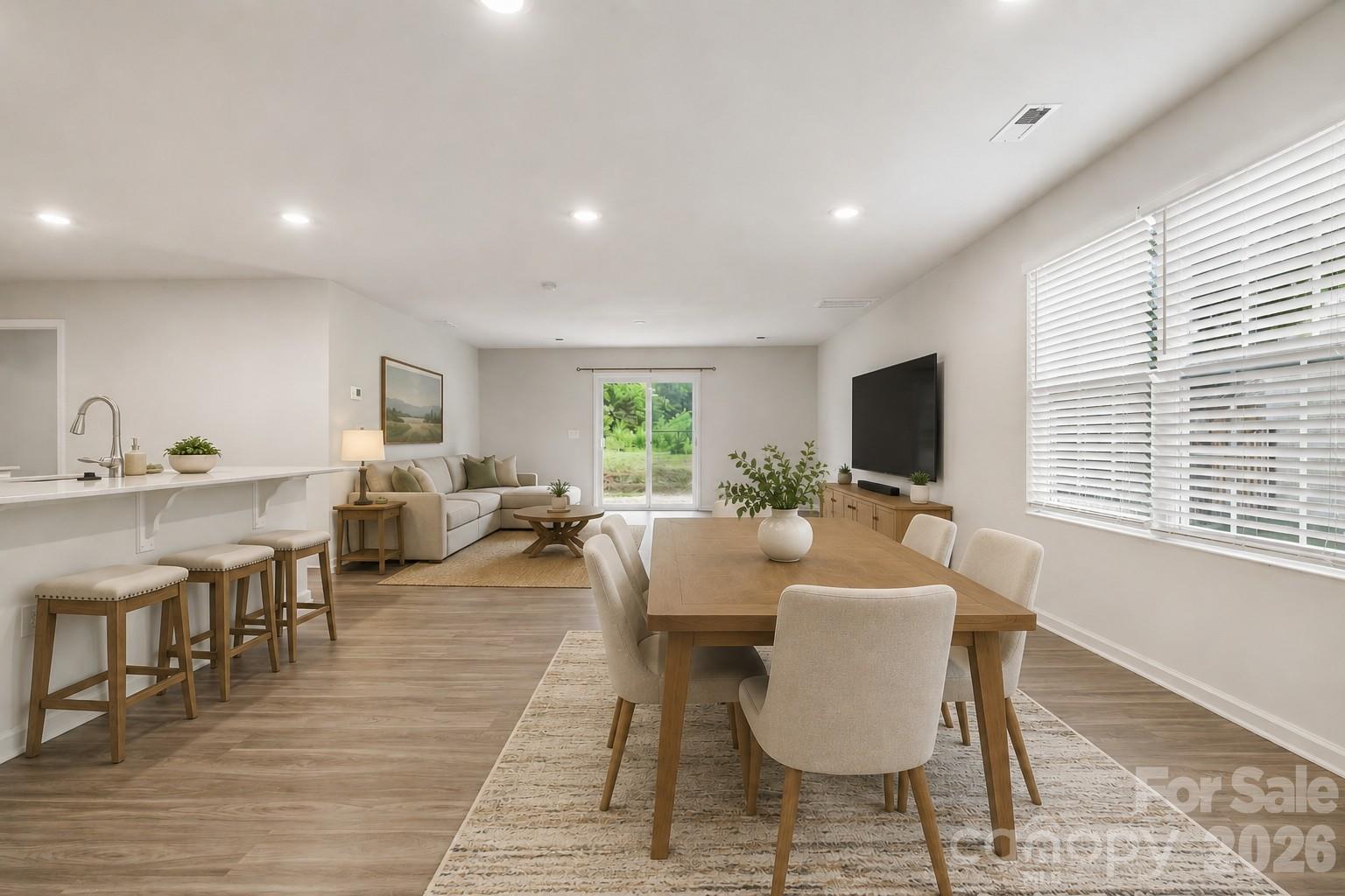 1512 Forkhorn Drive Property Photo 4