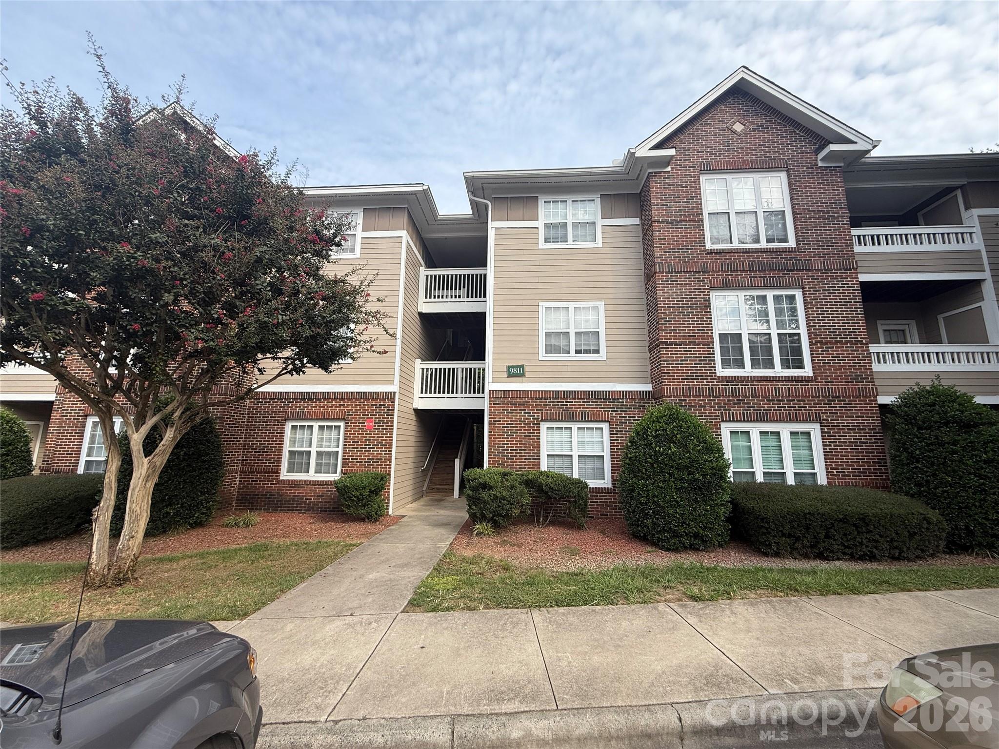9811 Campus Walk Lane C Property Photo 1