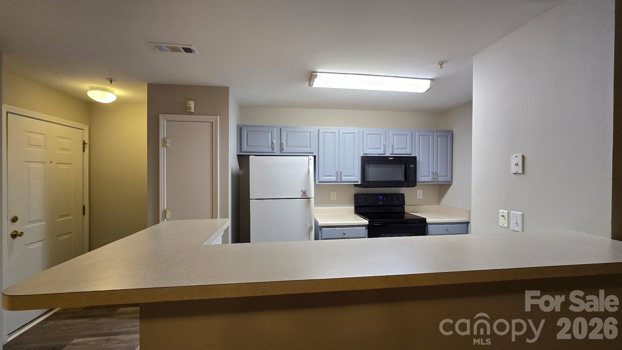 9811 Campus Walk Lane C Property Photo 3