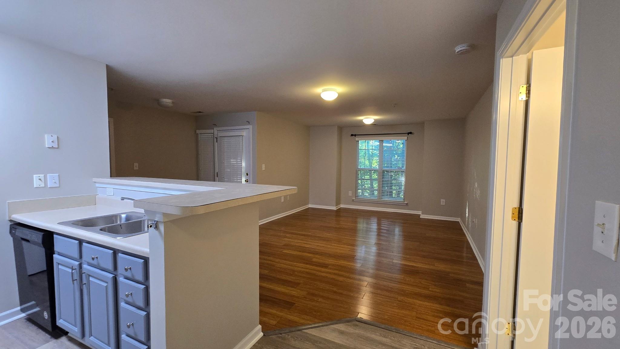 9811 Campus Walk Lane C Property Photo 7