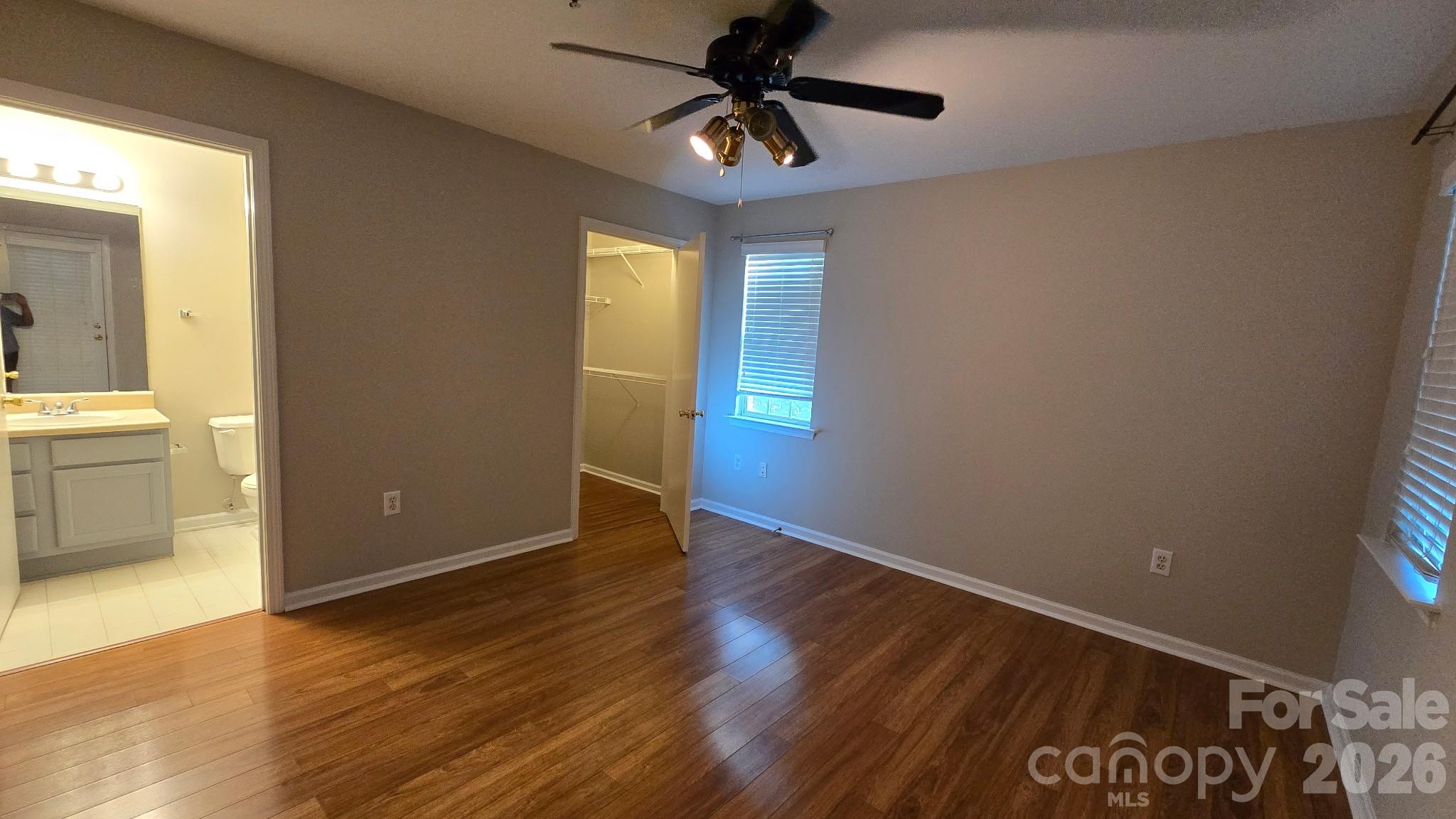 9811 Campus Walk Lane C Property Photo 8