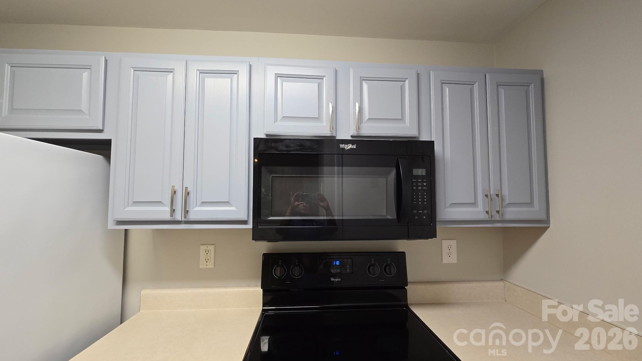 9811 Campus Walk Lane C Property Photo 10