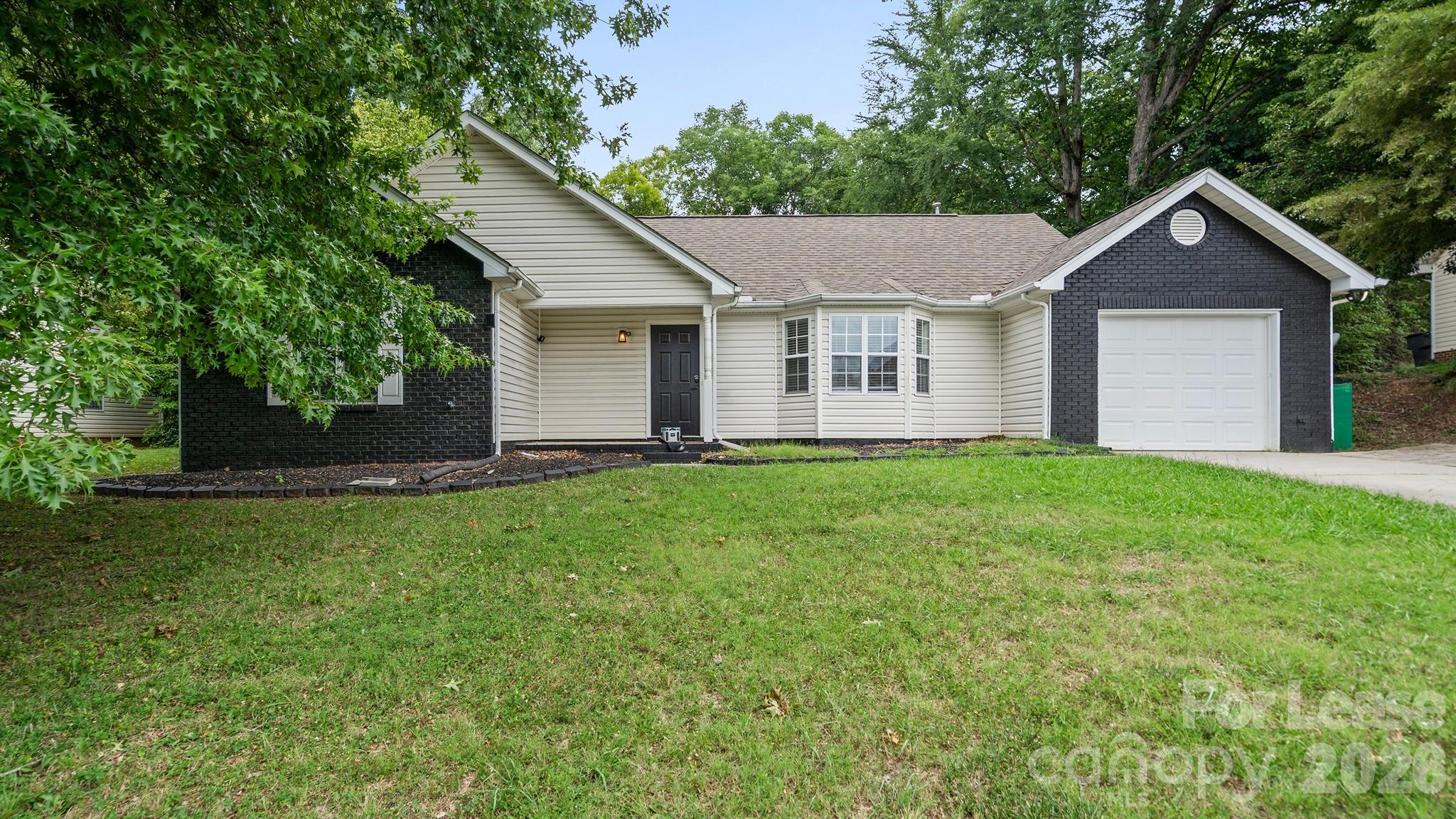 3320 Whitebridge Lane Property Photo 1