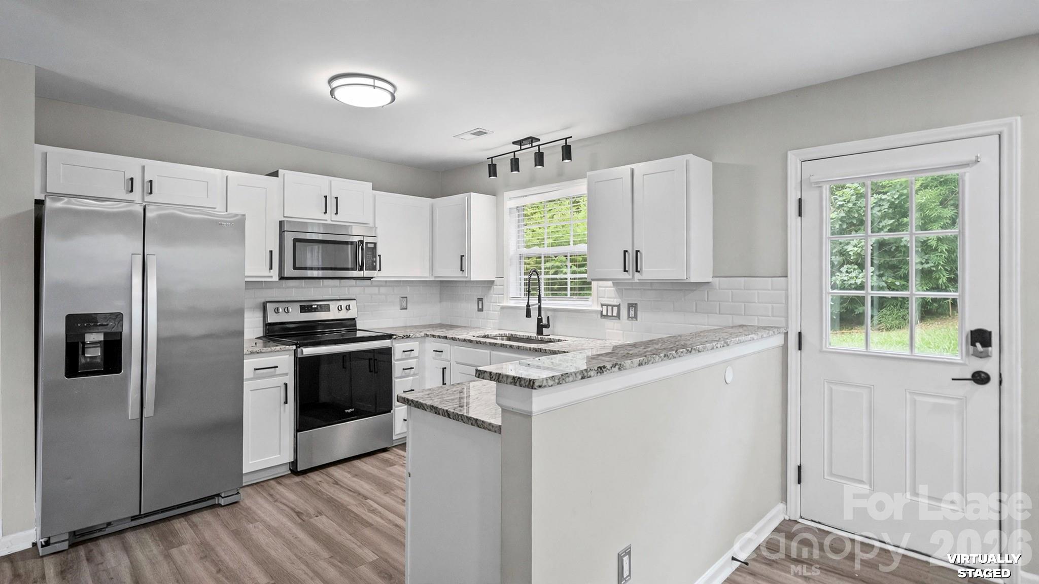 3320 Whitebridge Lane Property Photo 13
