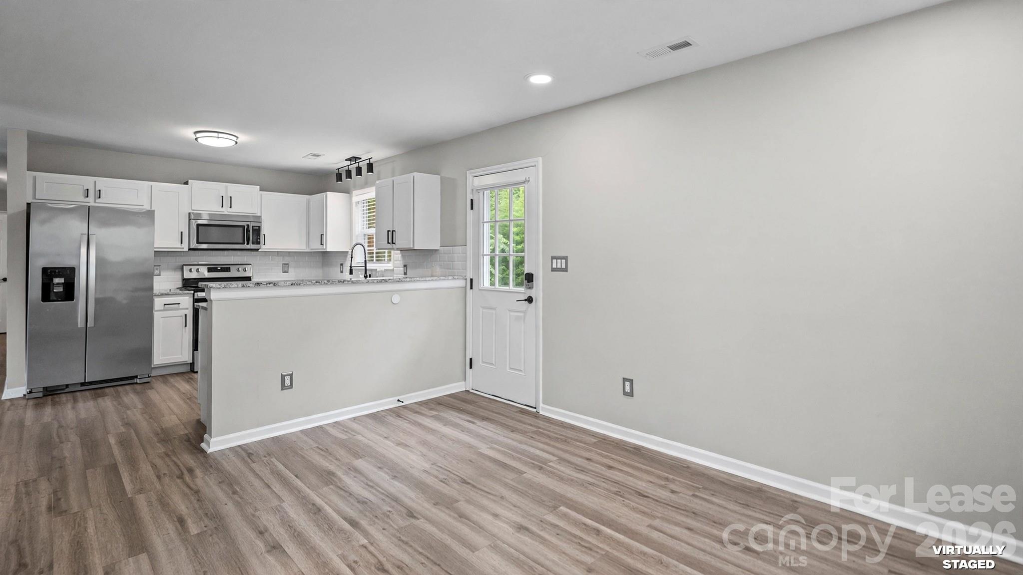 3320 Whitebridge Lane Property Photo 15