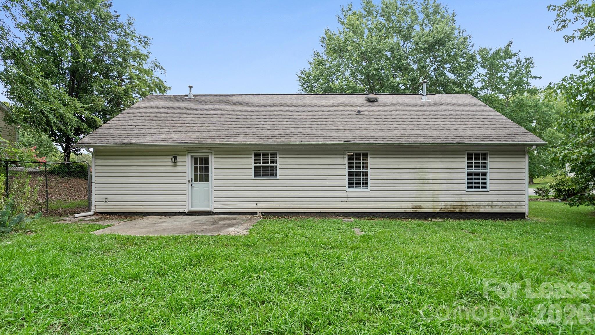 3320 Whitebridge Lane Property Photo 28