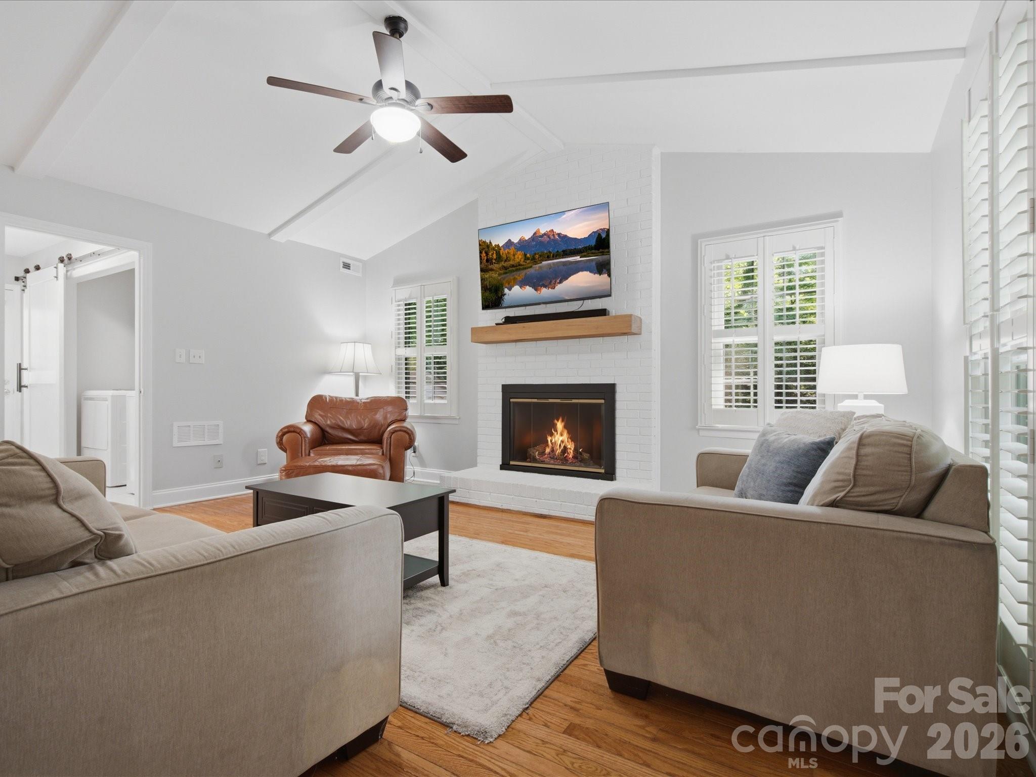 9732 Leeswood Lane Property Photo 8